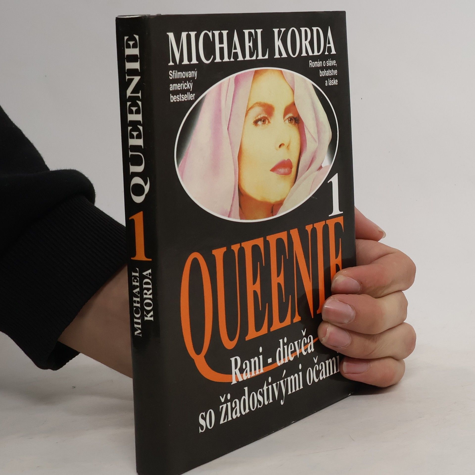 Michael Korda Queenie, 1. zv., Rani - dievča so žiadostivými očami