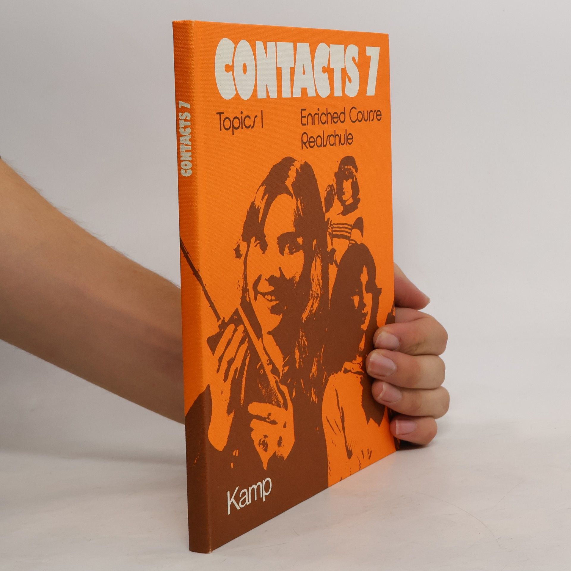 Autores varios Contacts 7. Topics 1