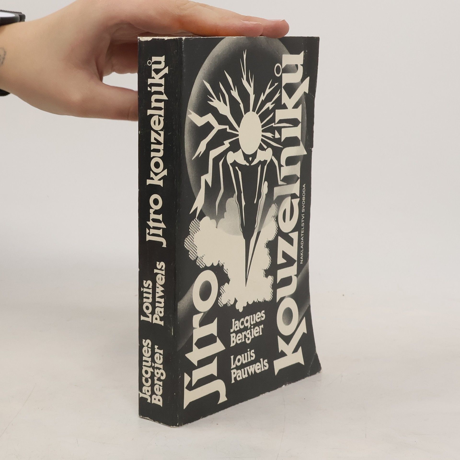 Louis Pauwels Jitro kouzelníků