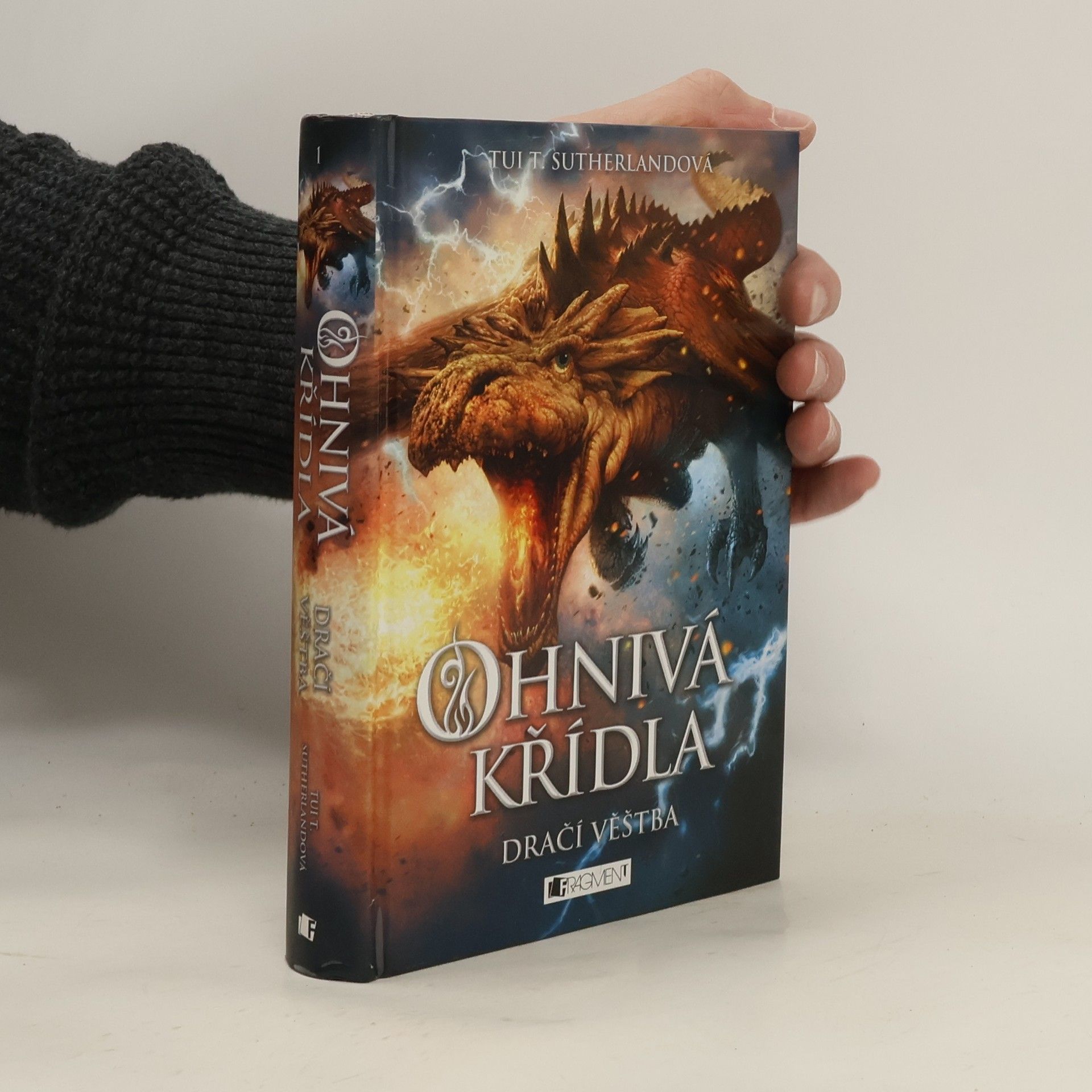 Tui T. Sutherland Ohnivá křídla. Dračí věštba