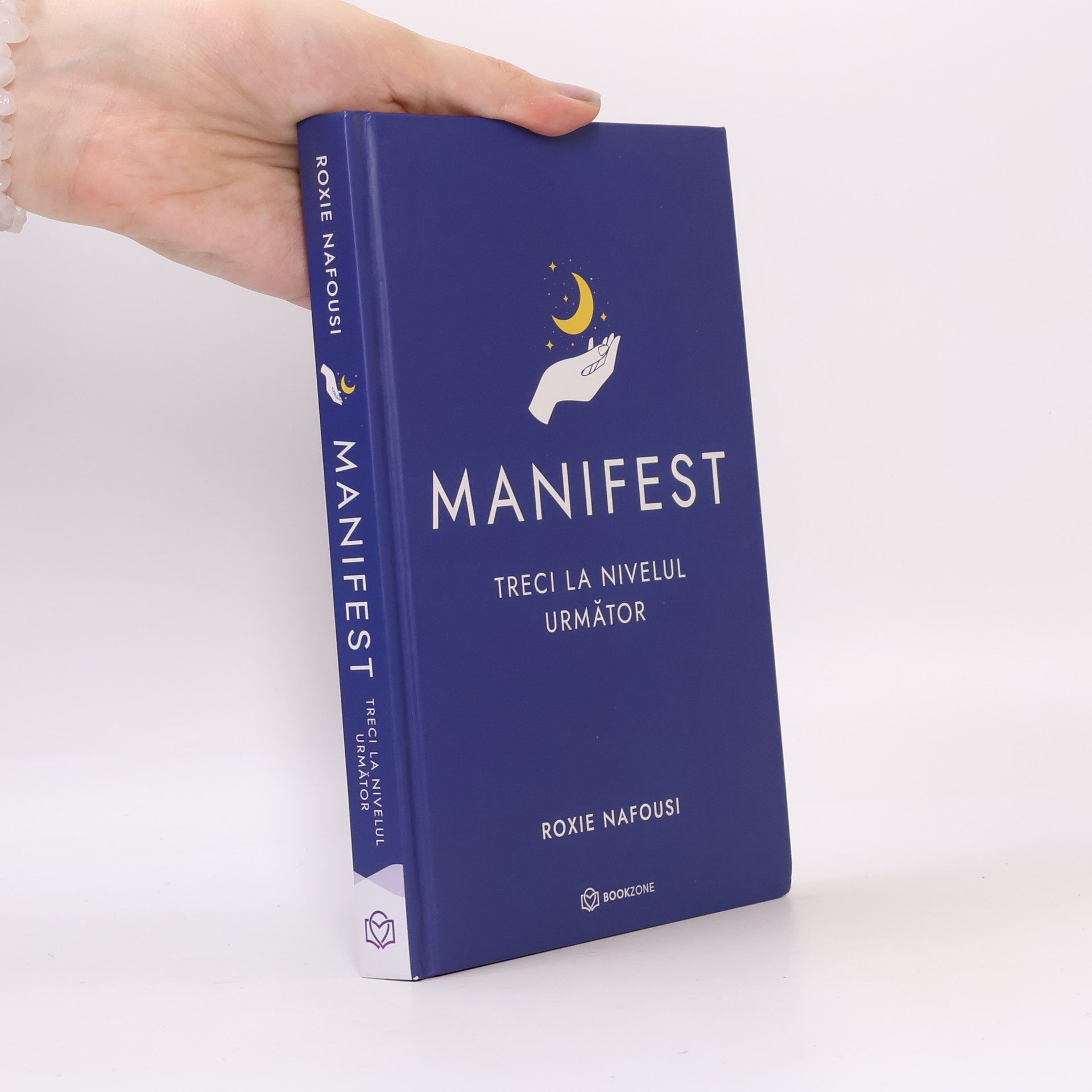 Roxie Nafousi Manifest