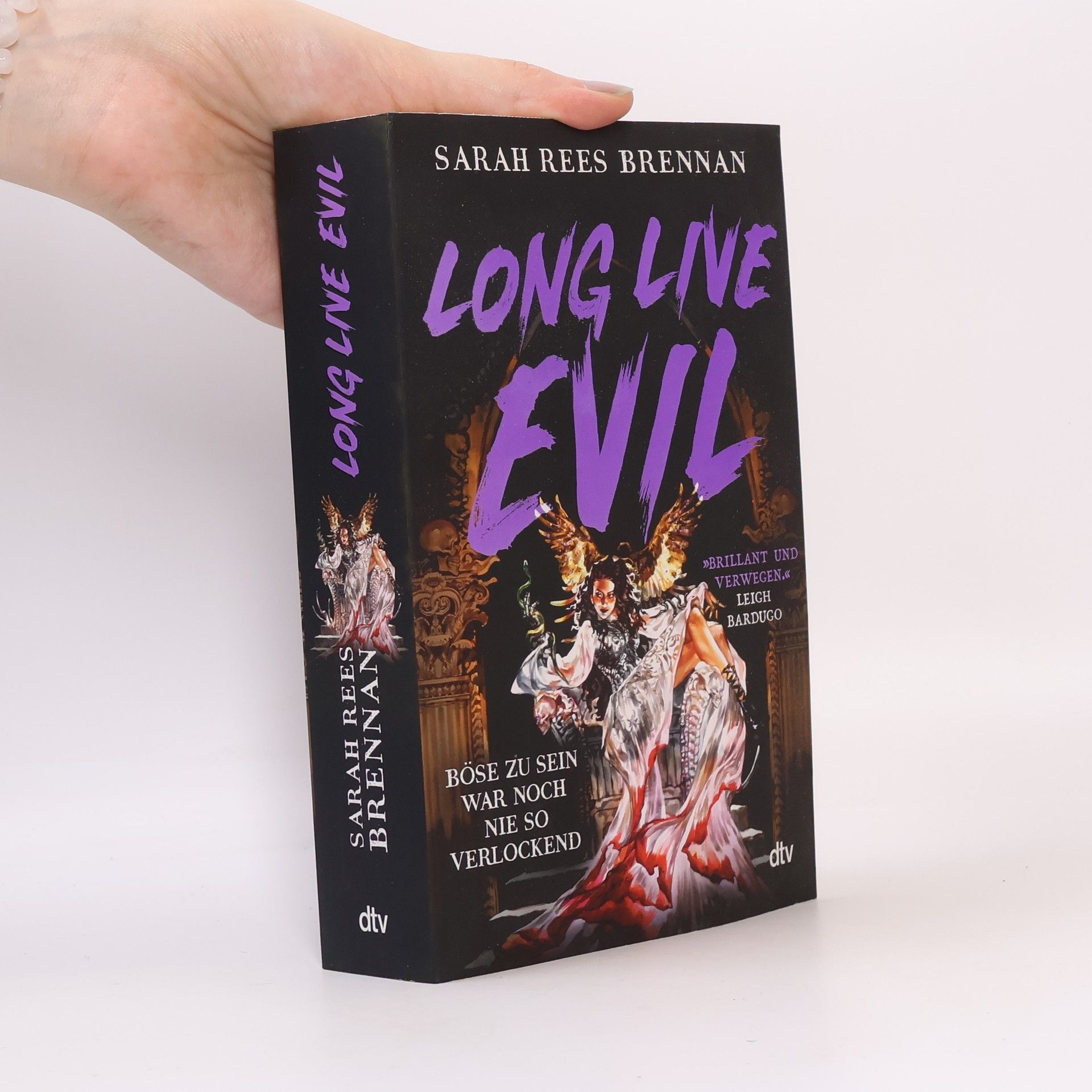 Sarah Rees Brennan Long Live Evil