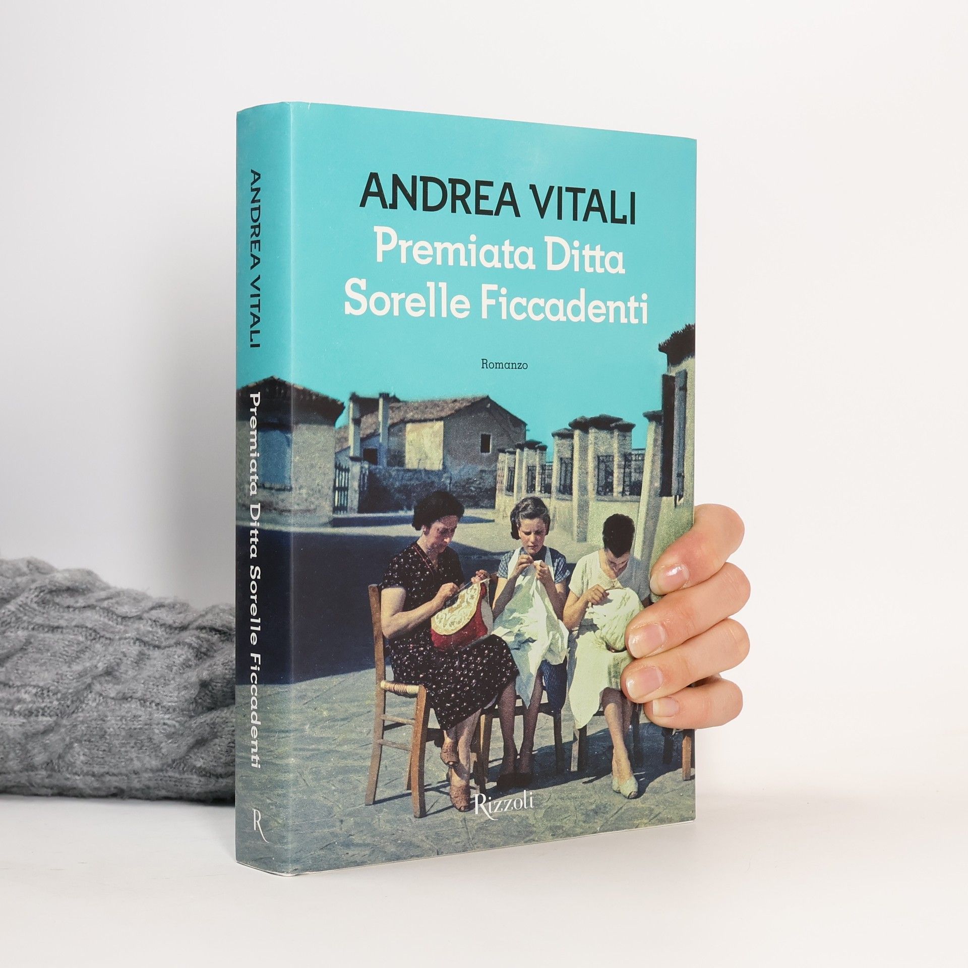 Andrea Vitali Premiata Ditta Sorelle Ficcadenti