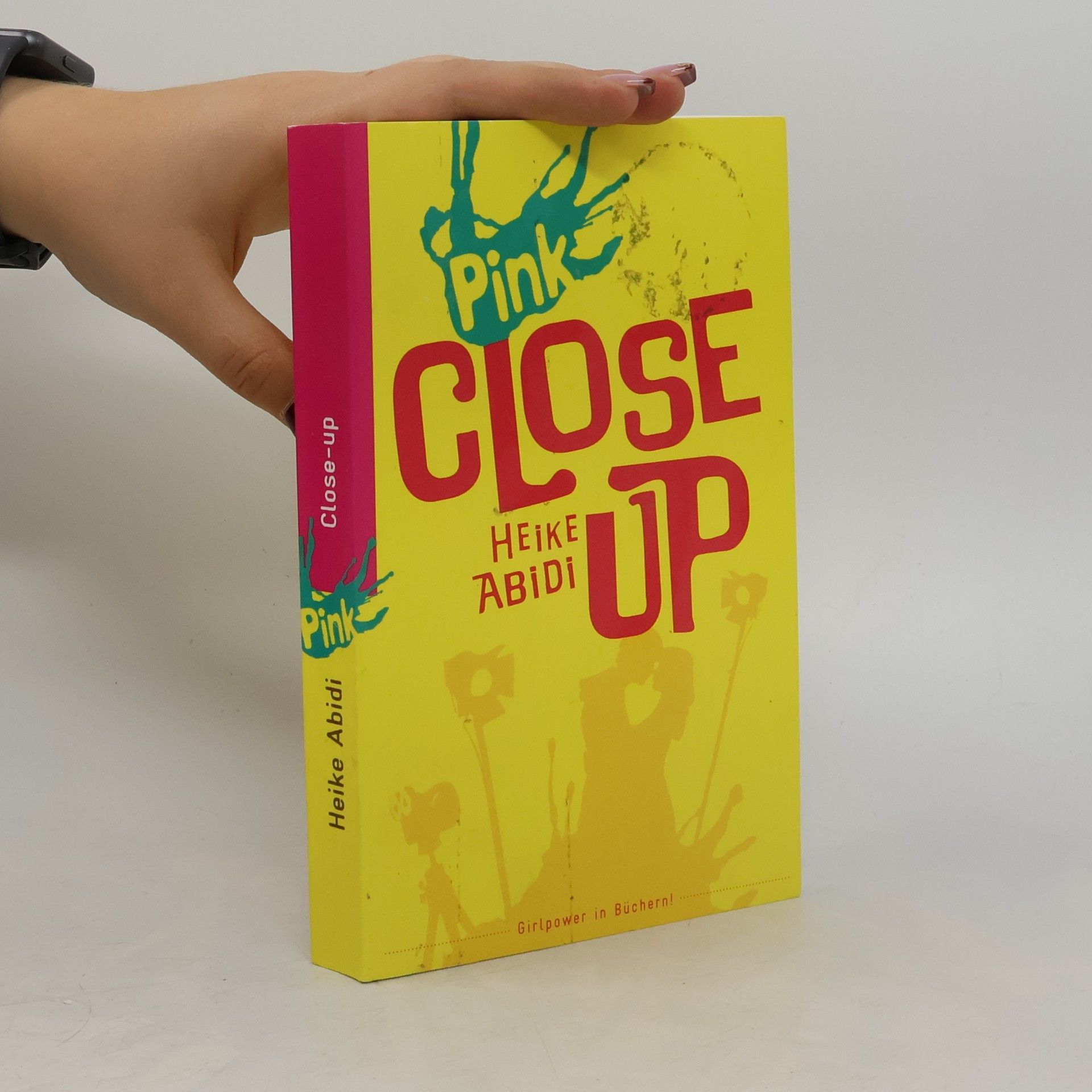 Heike Abidi Close Up