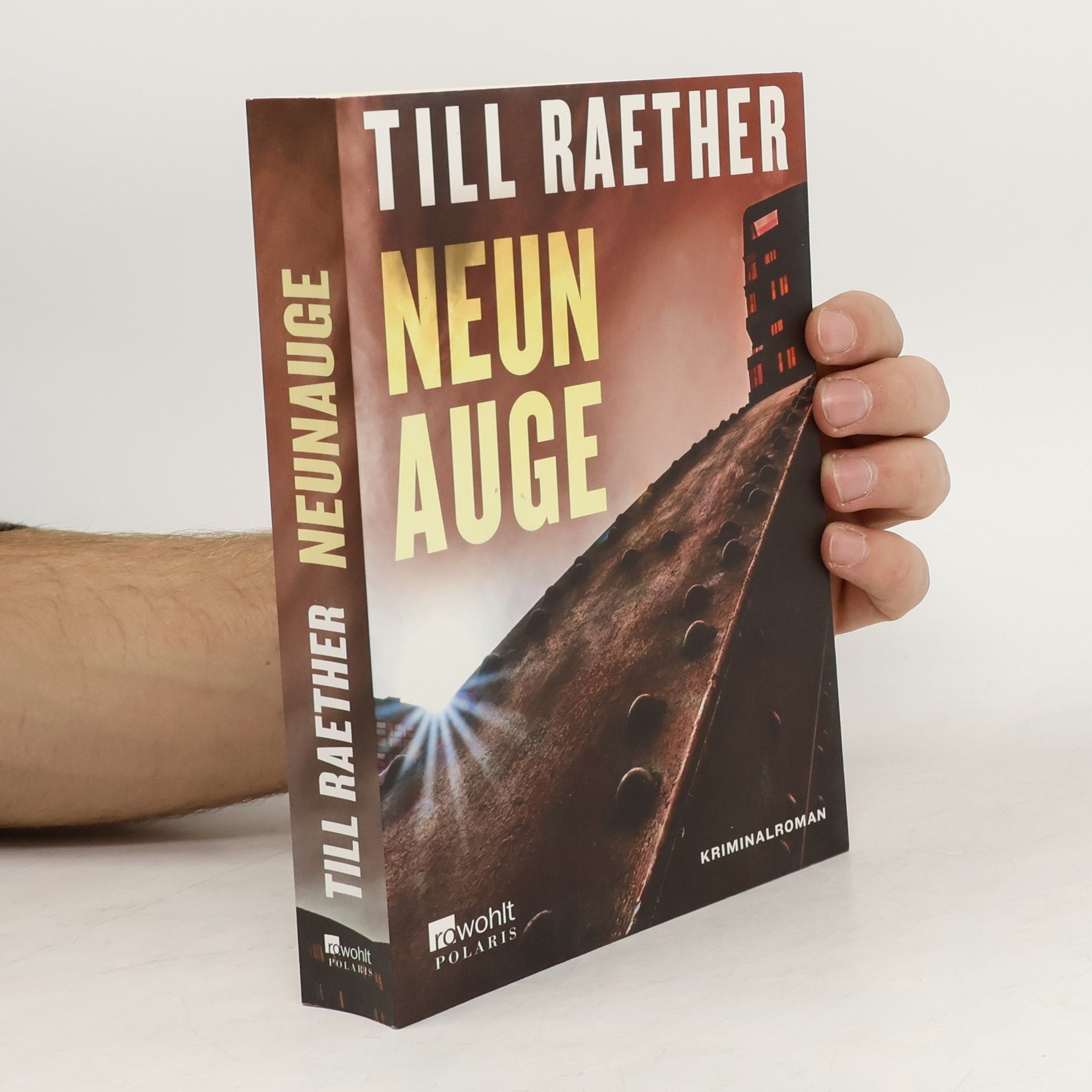 Till Raether Neunauge