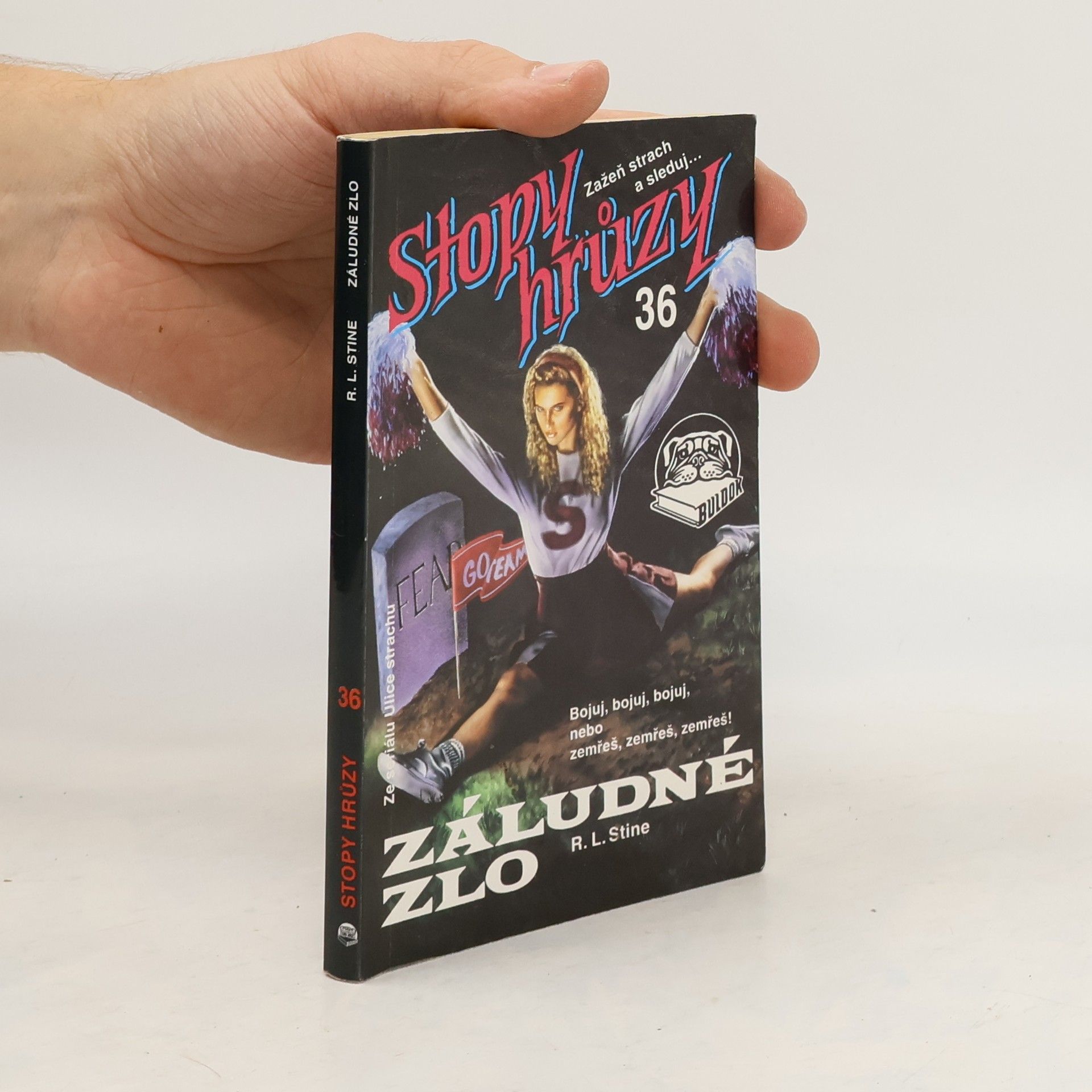 R. L. Stine Záludné zlo. Stopy hrůzy 36