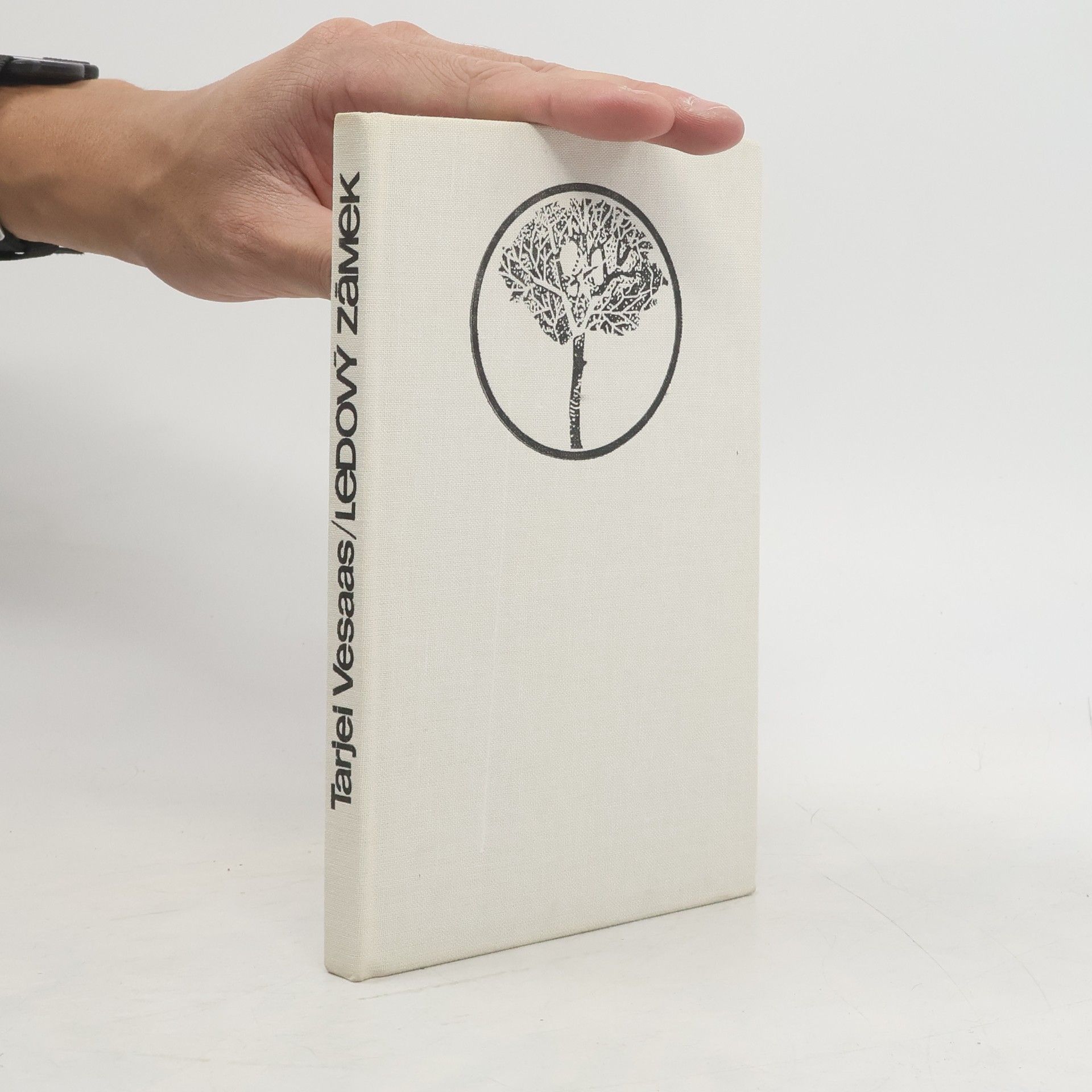 Tarjei Vesaas Ledový zámek