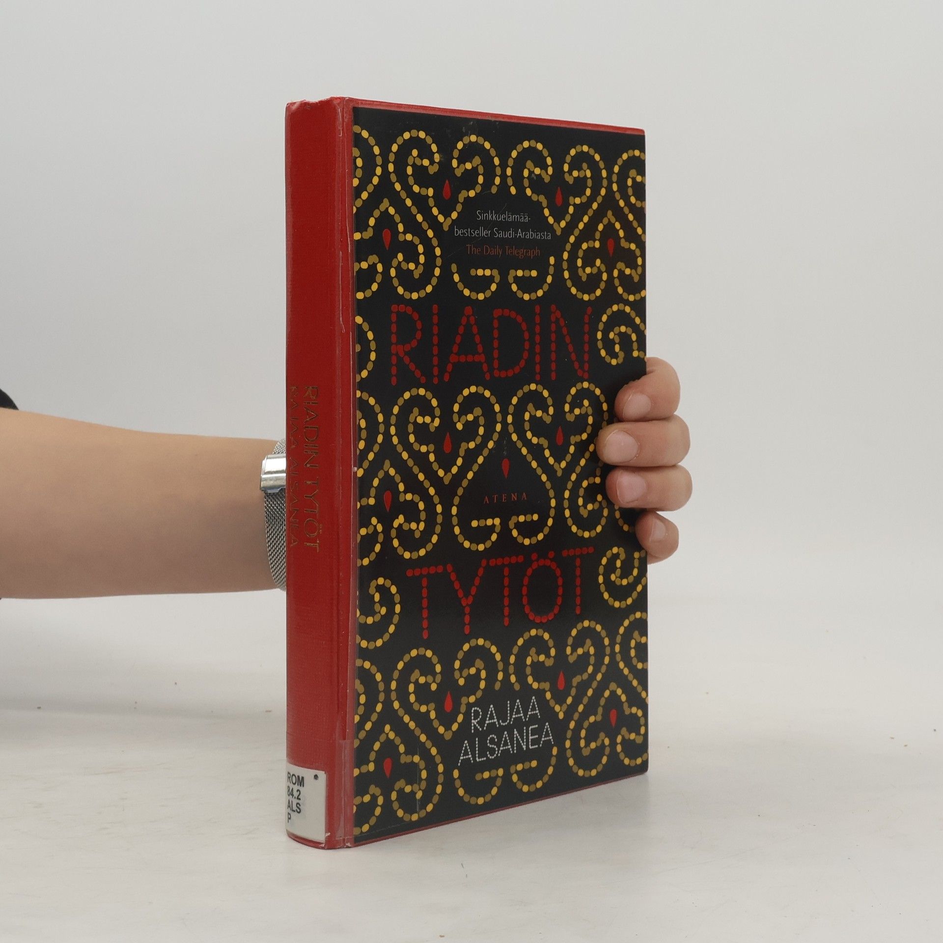 Rajaa Alsanea Riadin tytöt