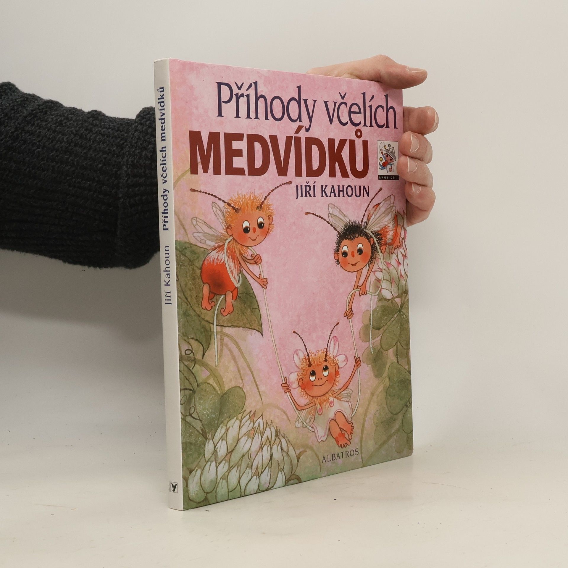 Jiří Kahoun Příhody včelích medvídků