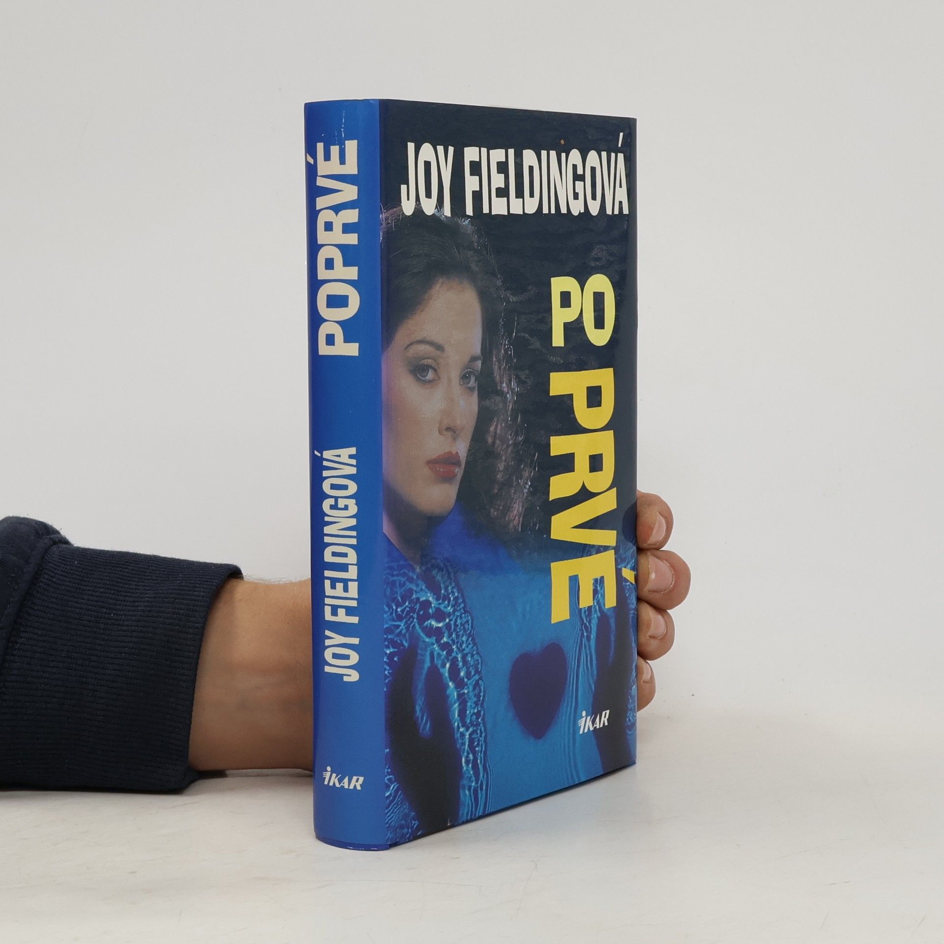 Joy Fielding Poprvé