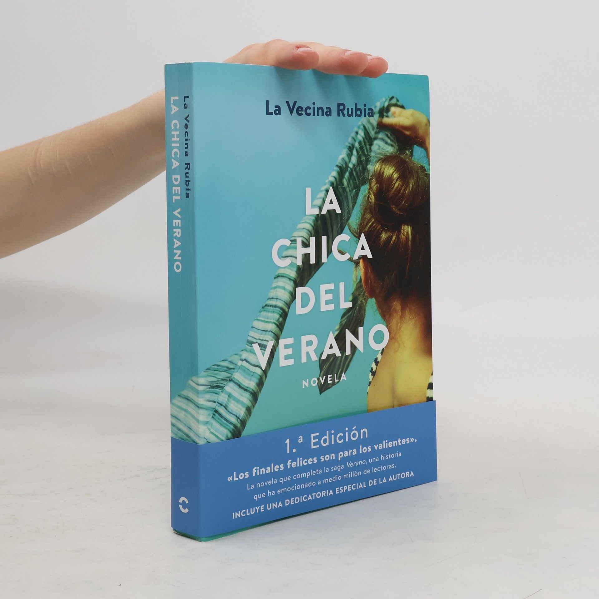 La Vecina Rubia La chica del verano