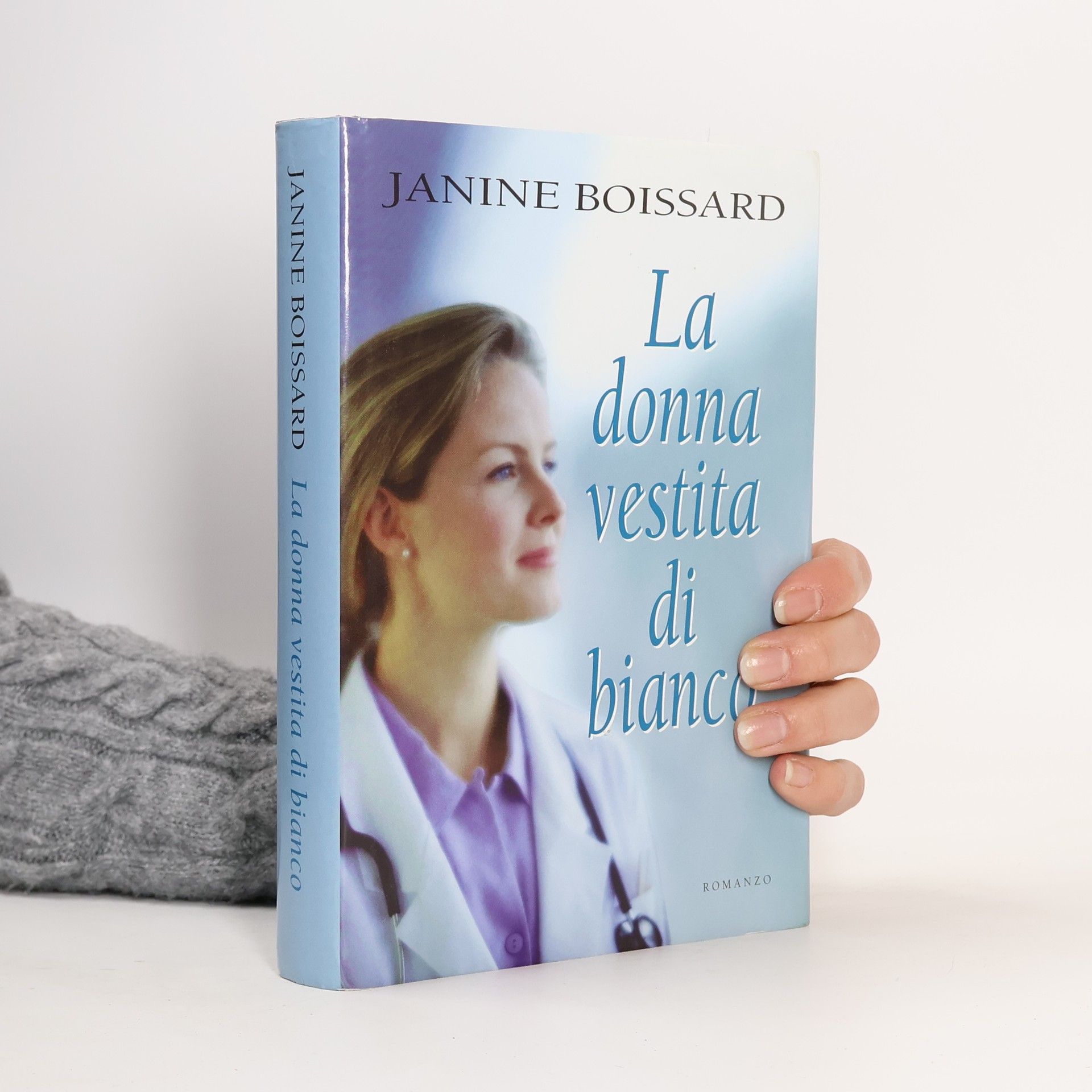 La donna vestita di bianco