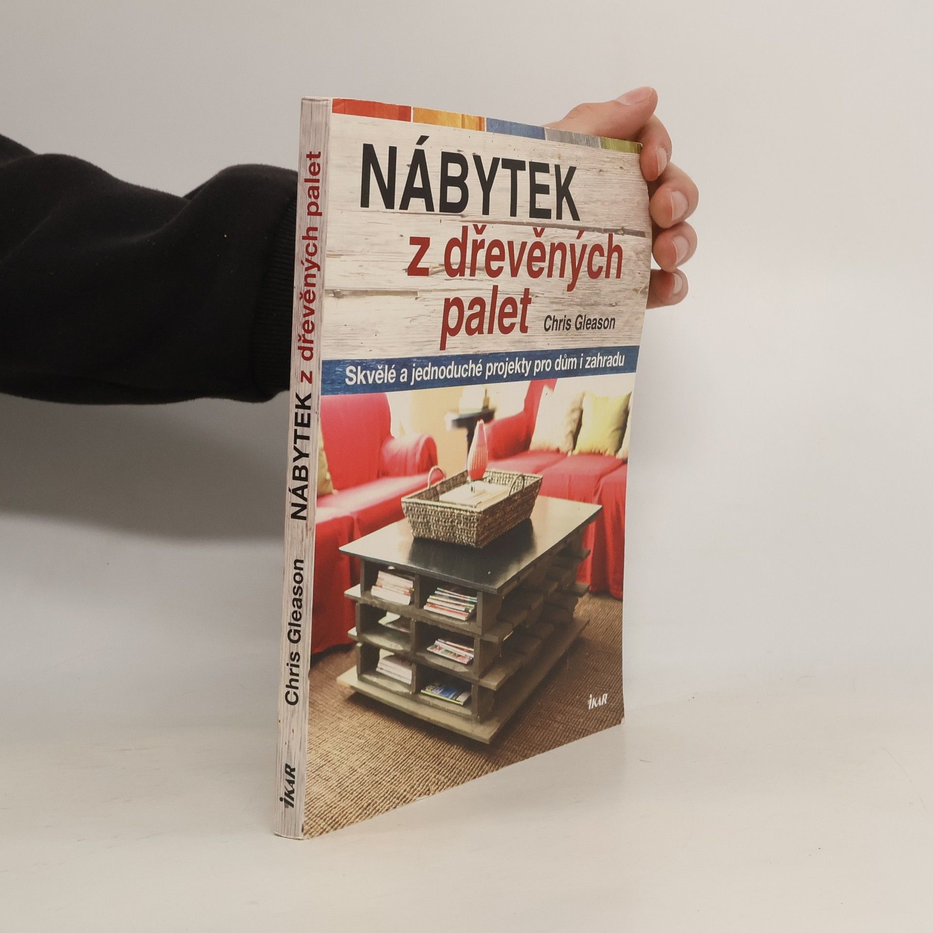 Nábytek z dřevěných palet