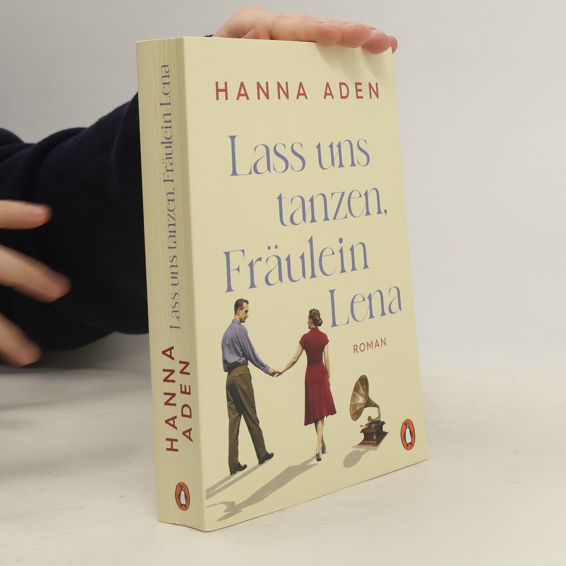 Lass uns tanzen, Fräulein Lena