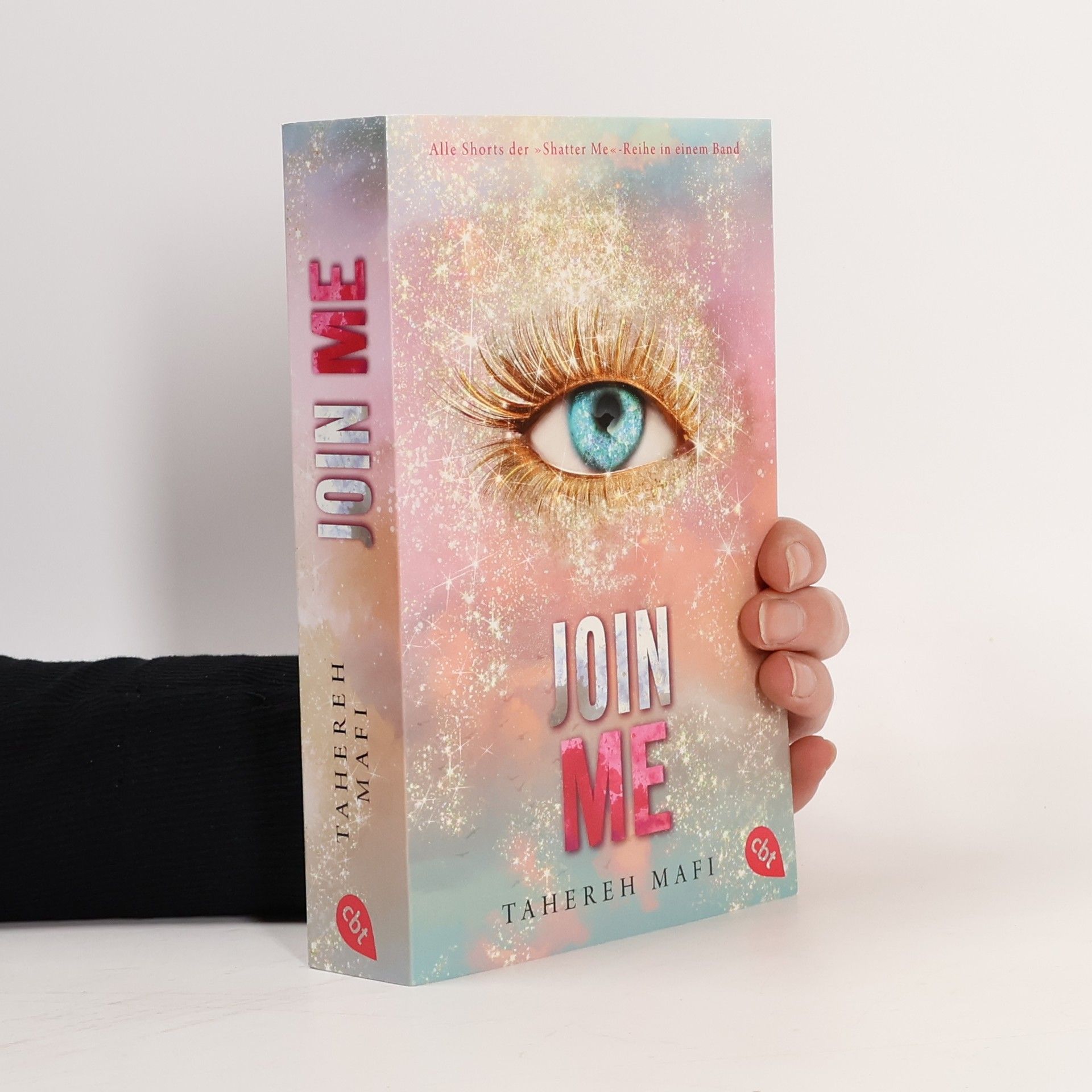 Tahereh Mafi Join Me