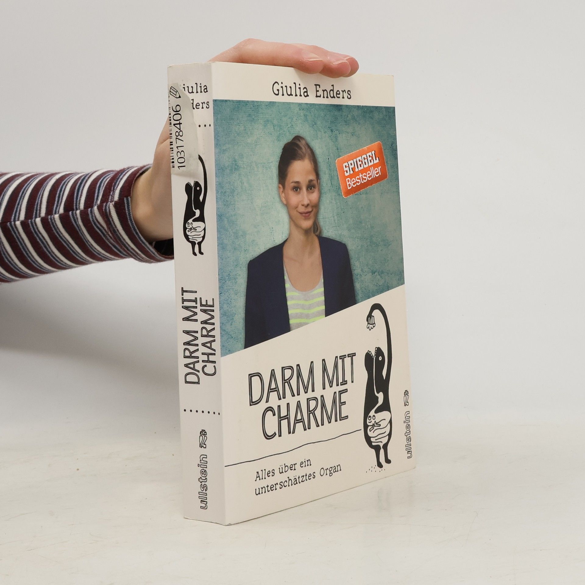Giulia Ender Darm mit Charme