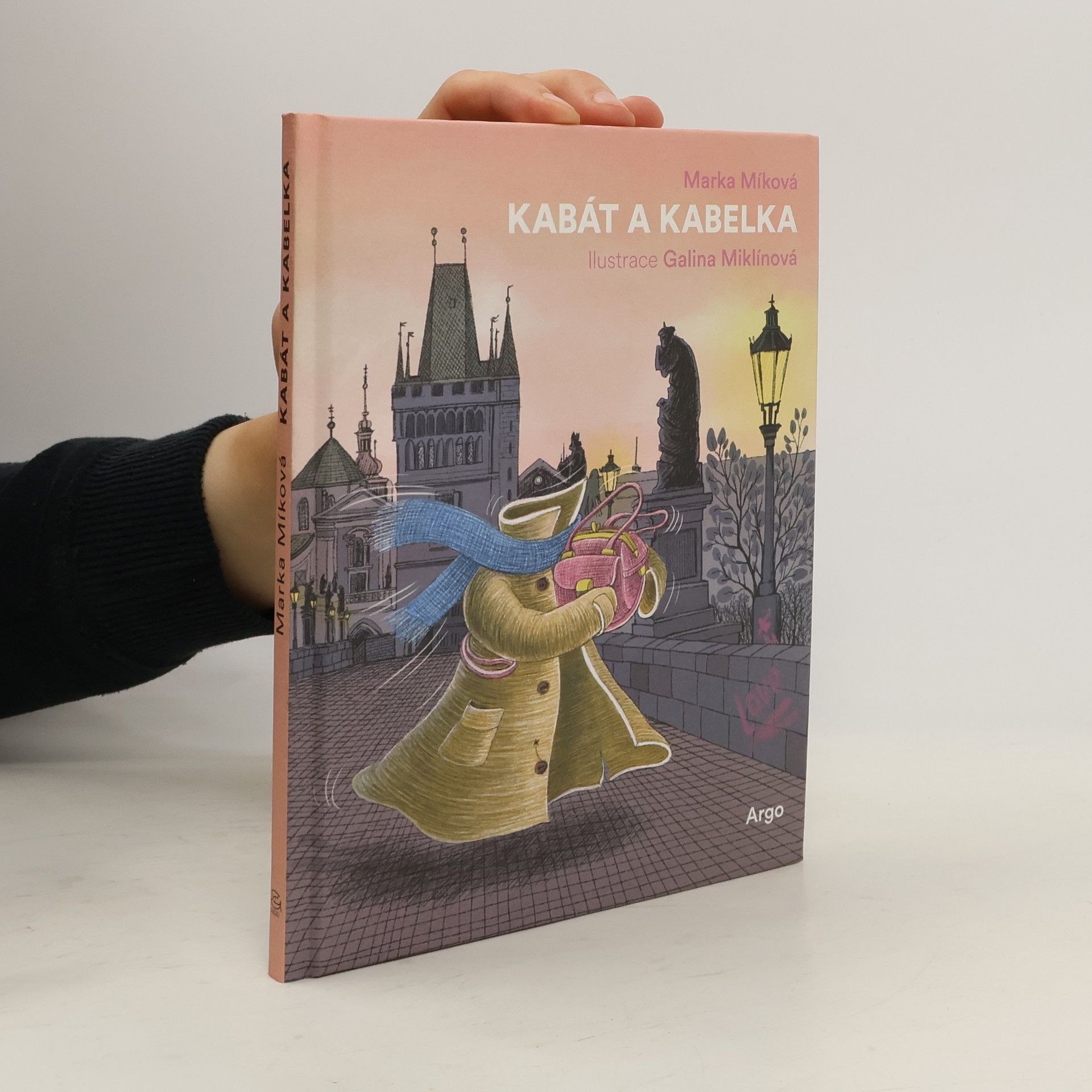 Marka Míková Kabát a kabelka