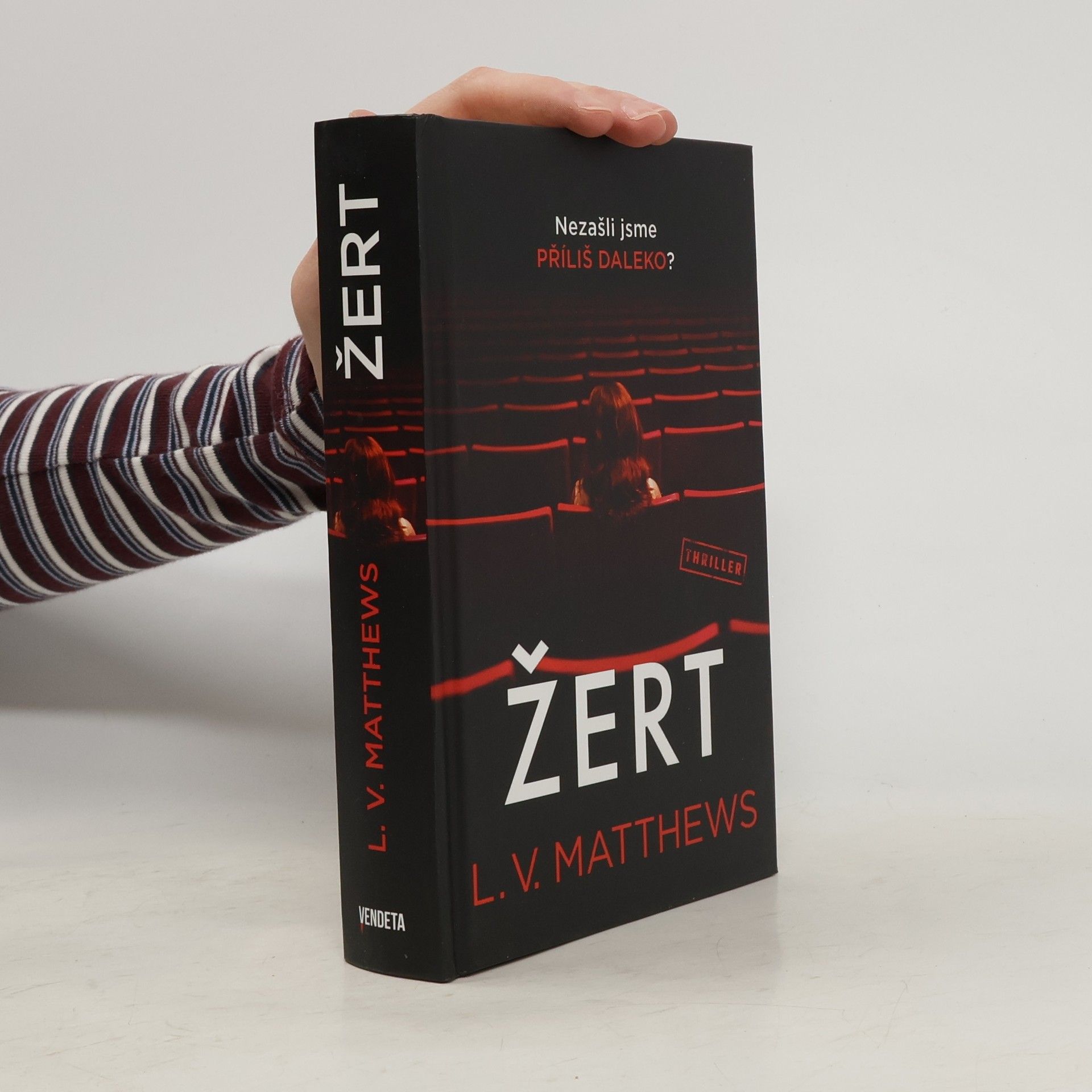 L. V. Matthews Žert