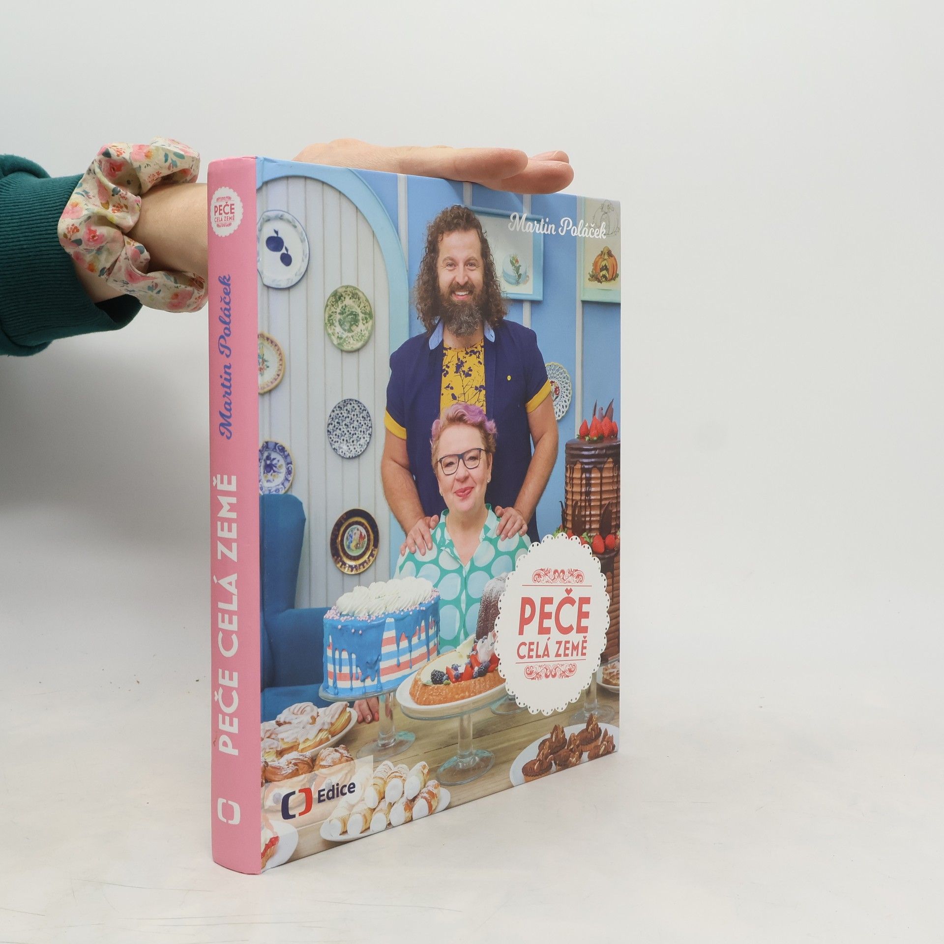 Martin Poláček Peče celá země