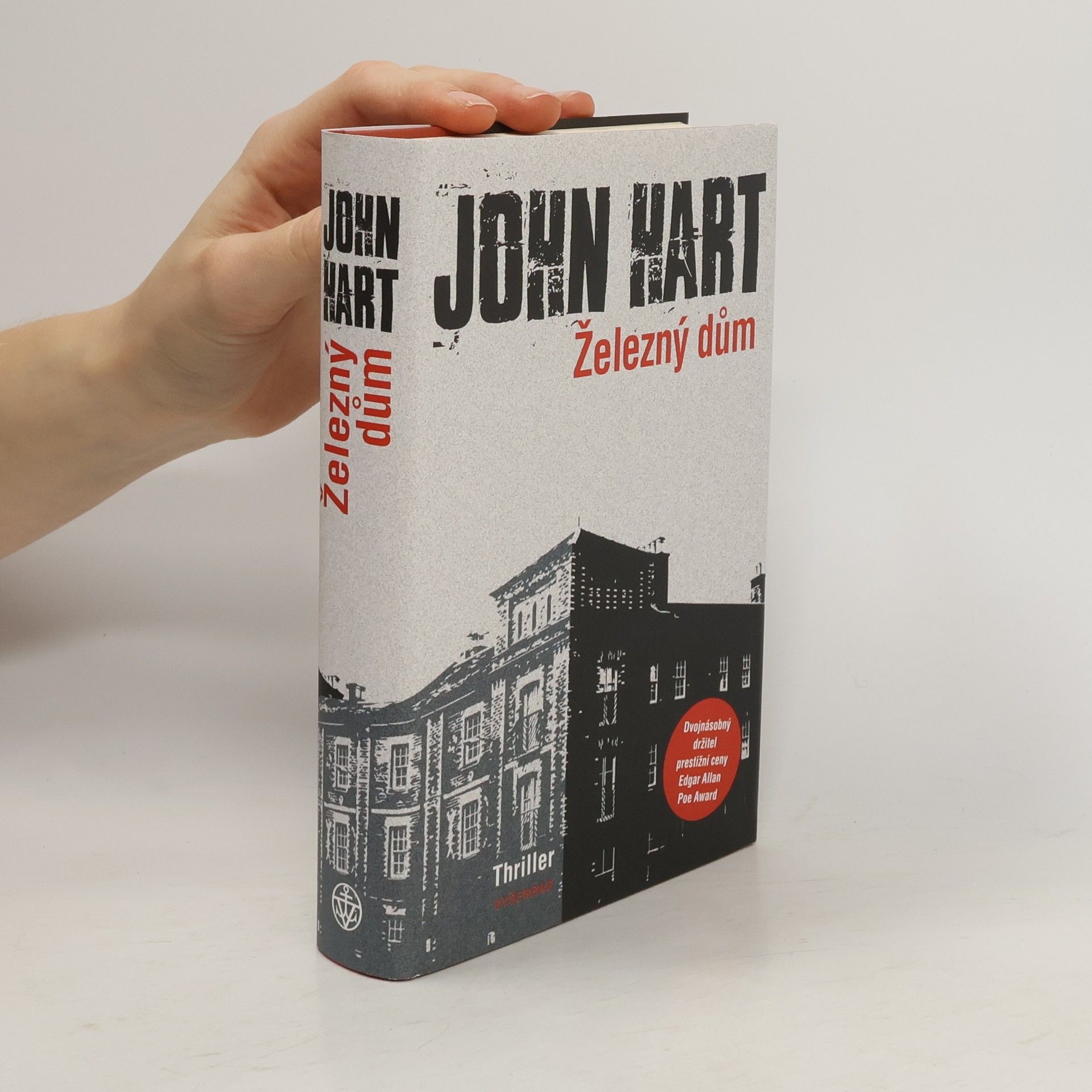 John Hart Železný dům