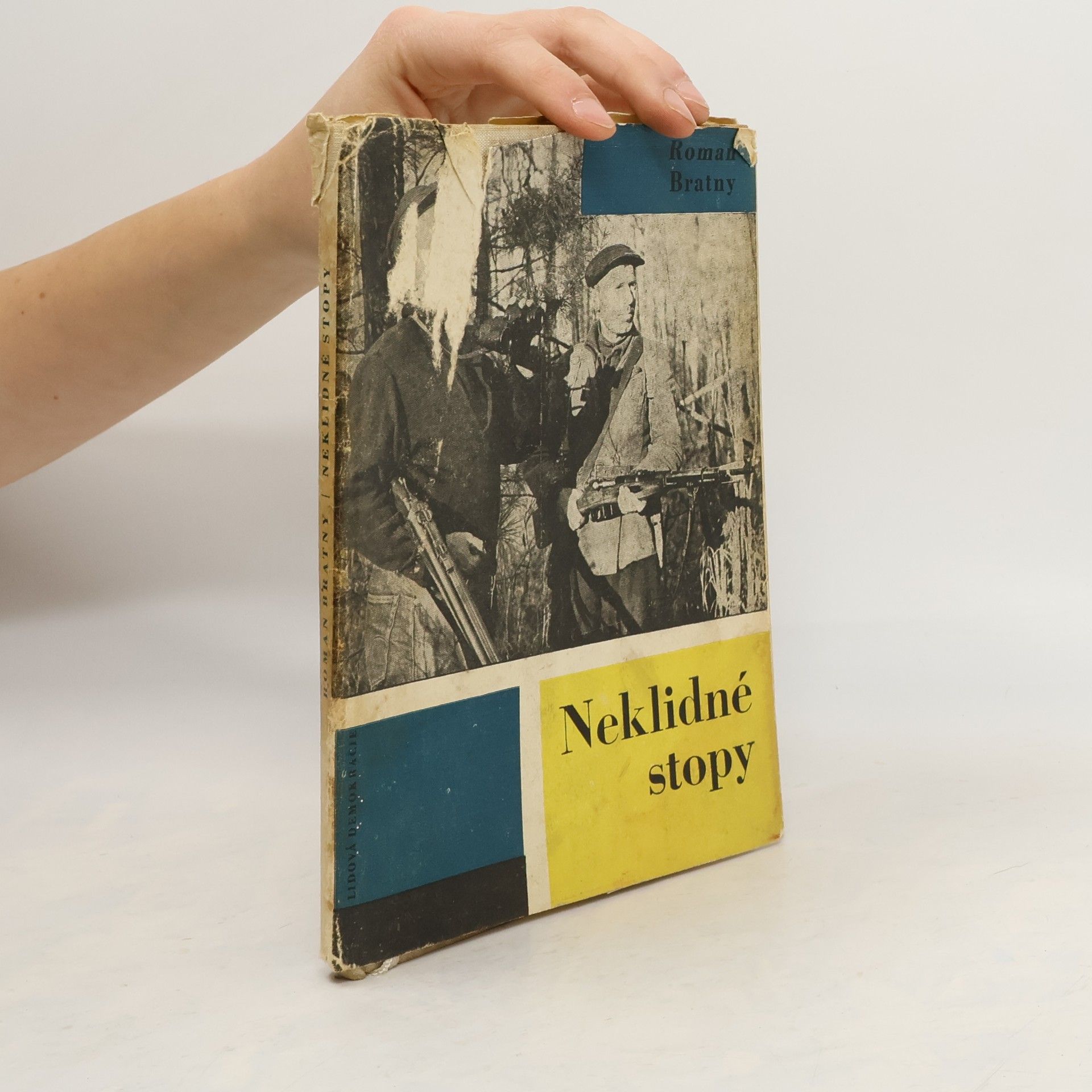 Roman Bratny Neklidné stopy