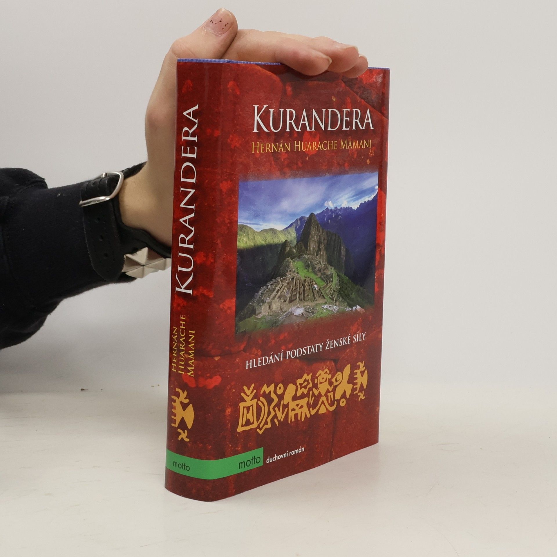 Hernán Huarache Mamani Kurandera. Hledání podstaty ženské síly