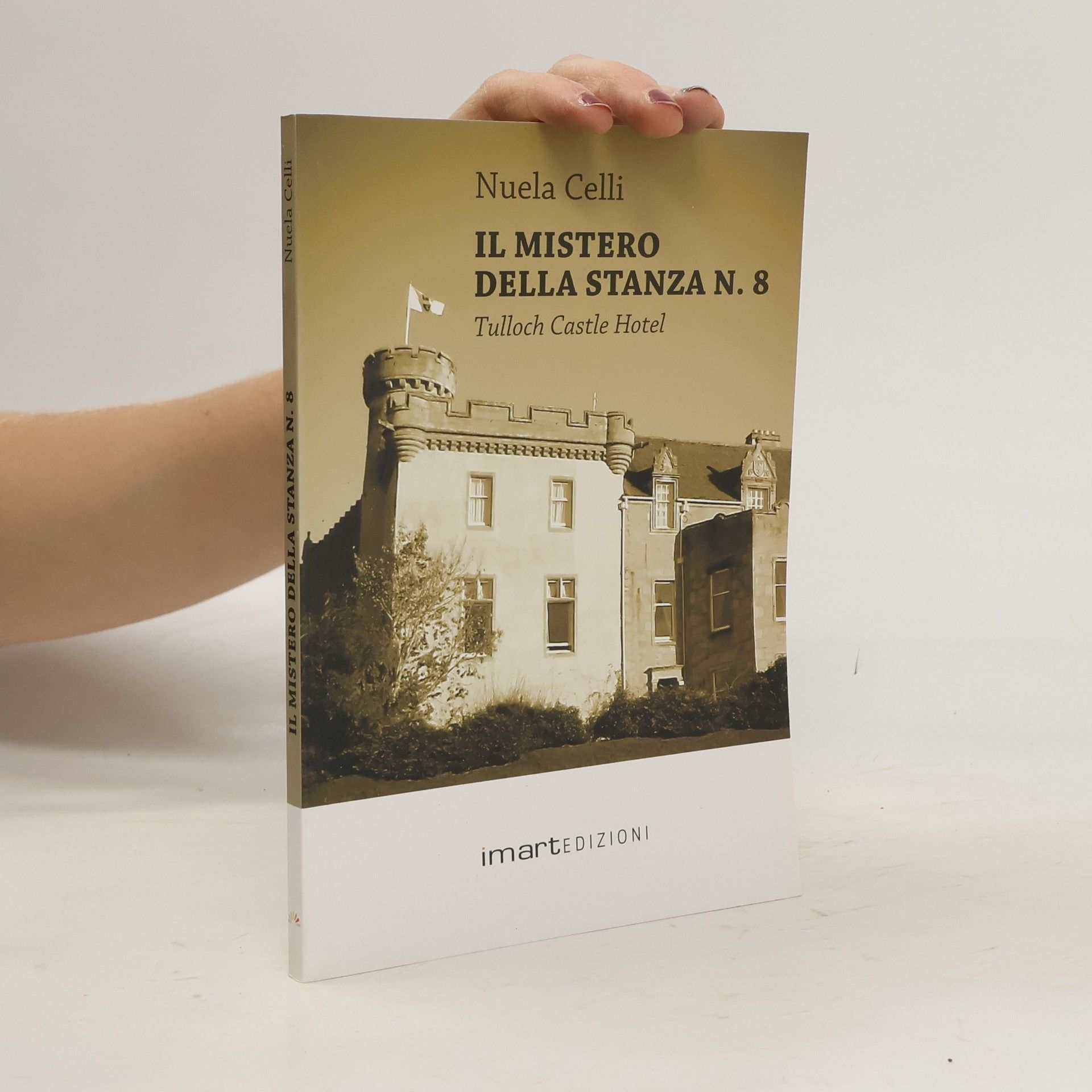 Il mistero della stanza 8. Tulloch Castle Hotel