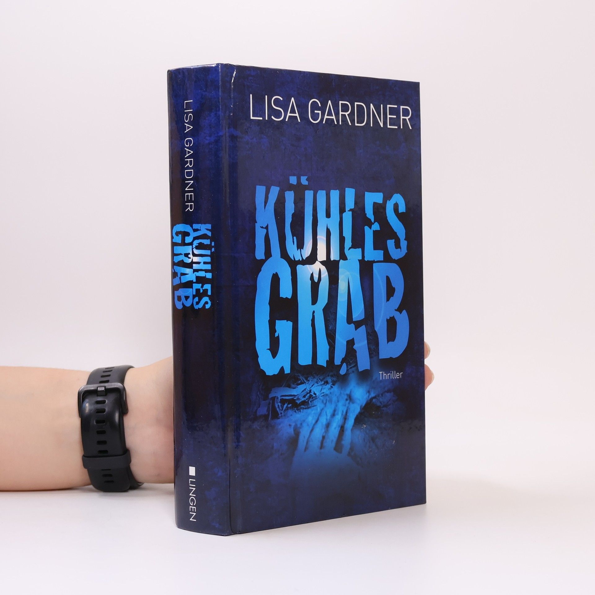 Lisa Gardner Kühles Grab