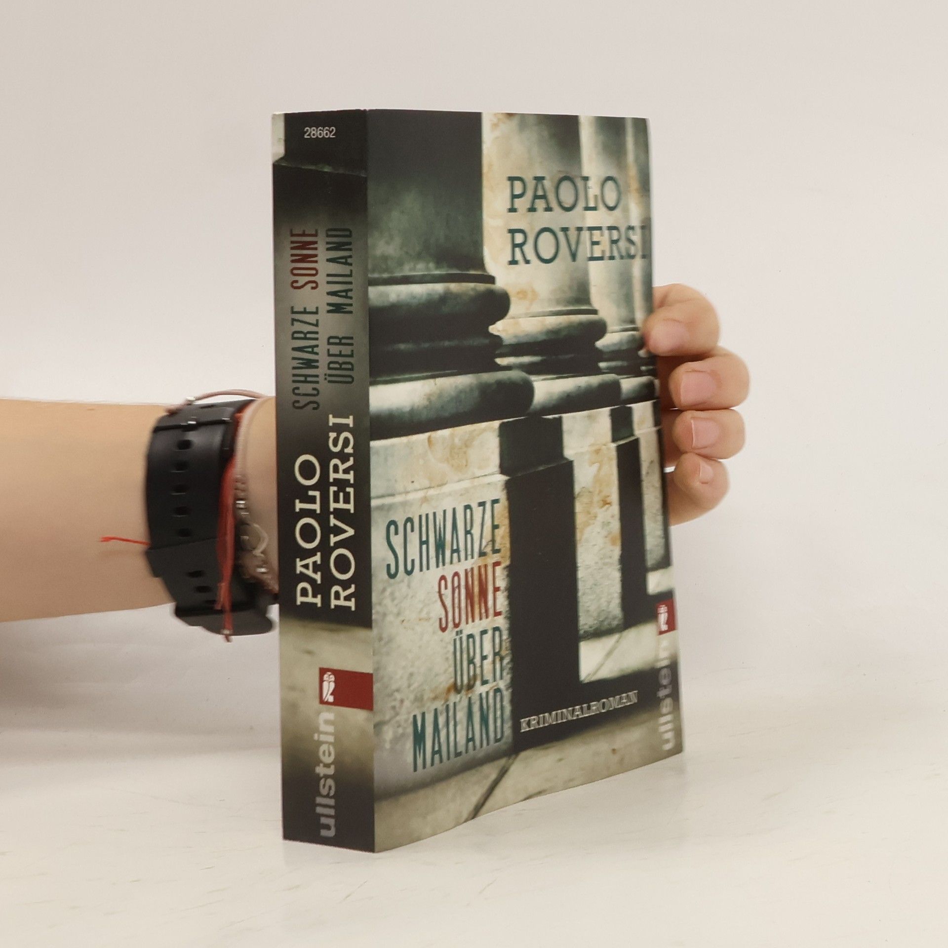 Schwarze Sonne über Mailand