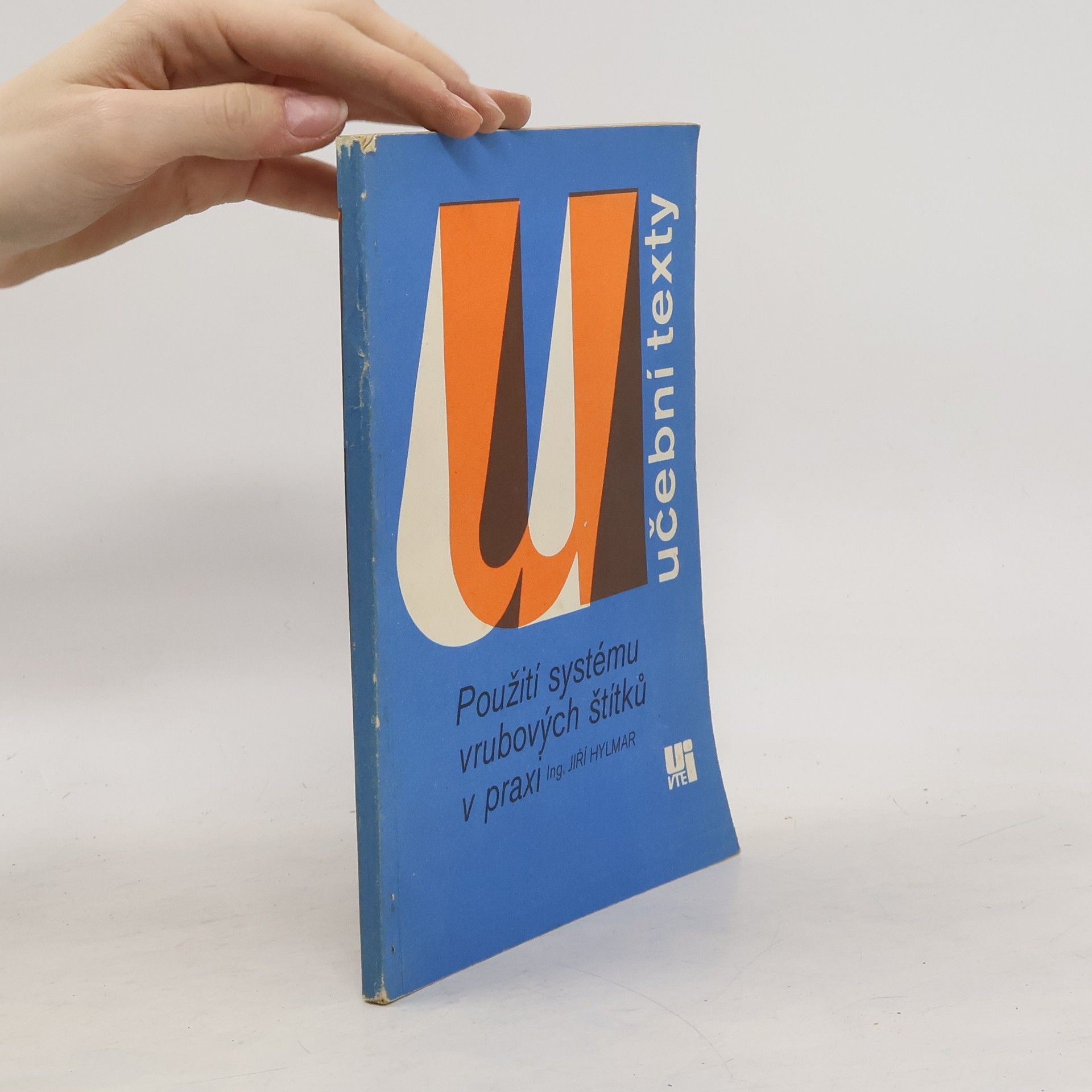 Použití systému vrubových štítků v praxi