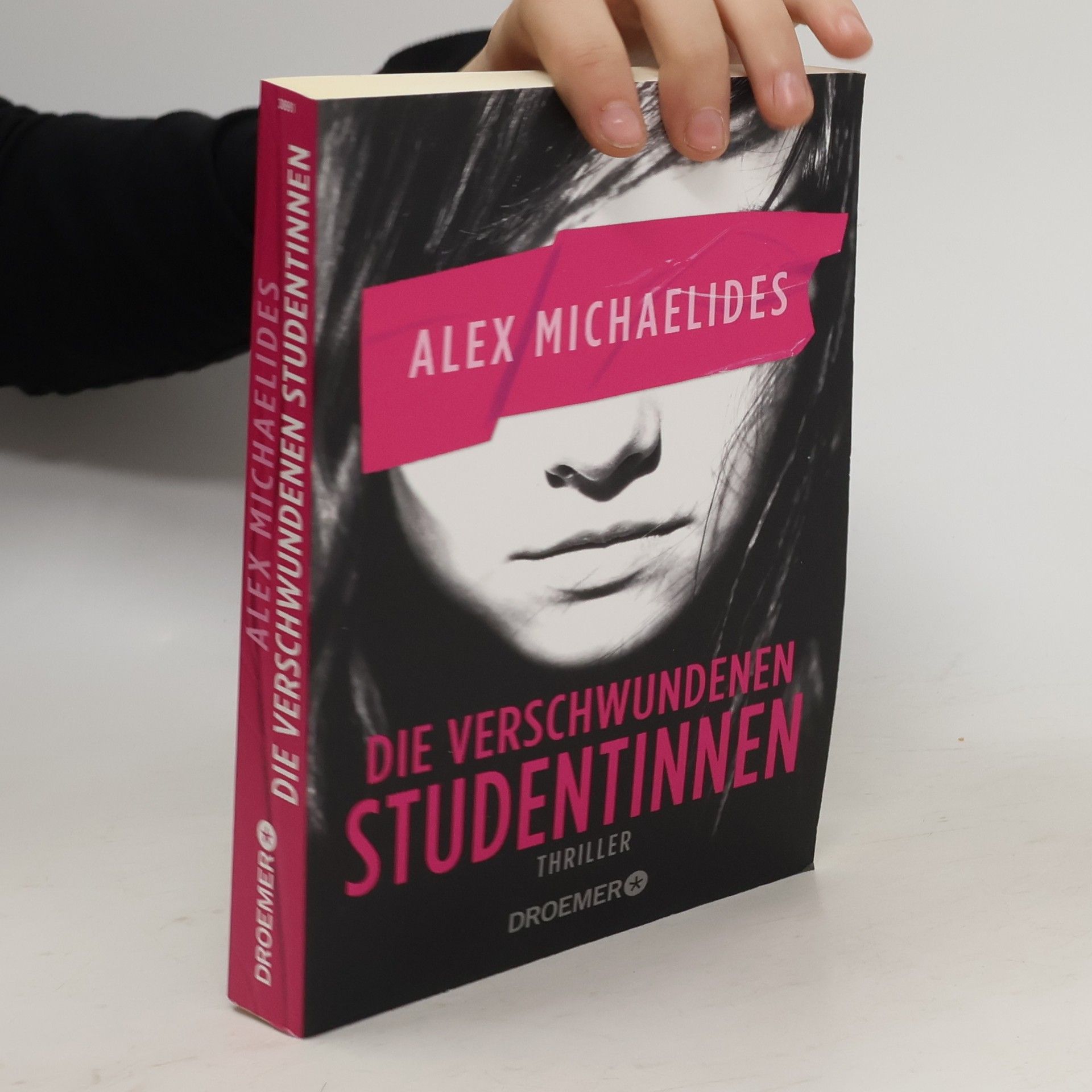 Alex Michaelides Die verschwundenen Studentinnen