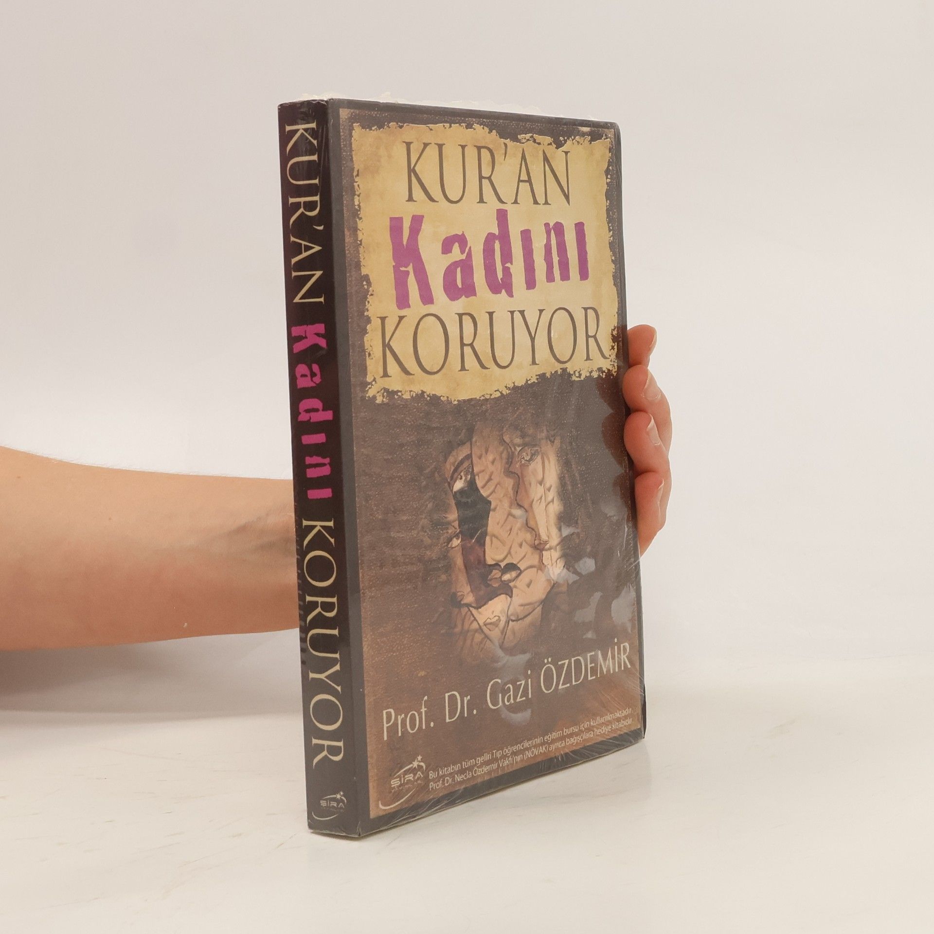 Gazi Özdemir Kuran Kadini Koruyor