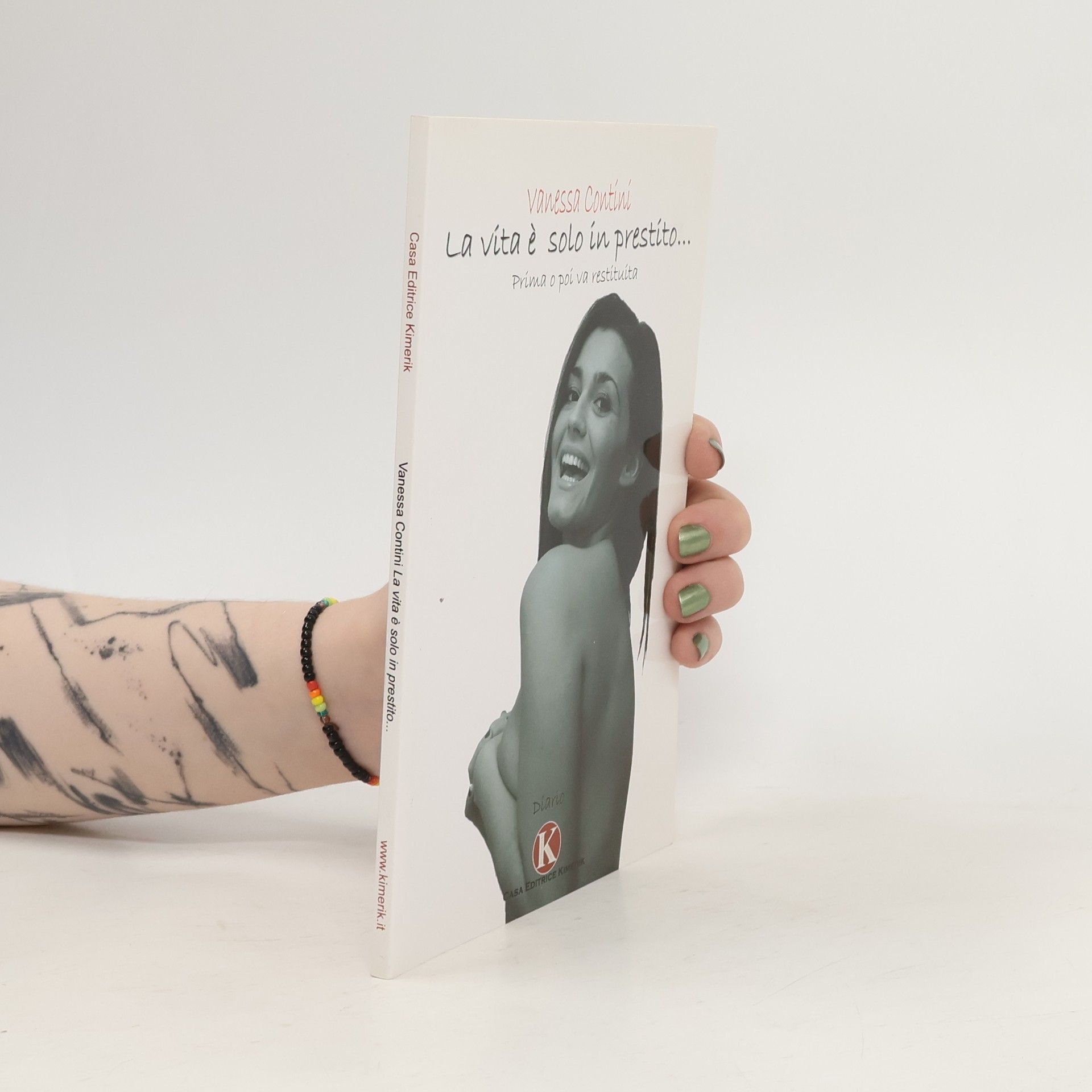Vanessa Contini La vita è solo in prestito