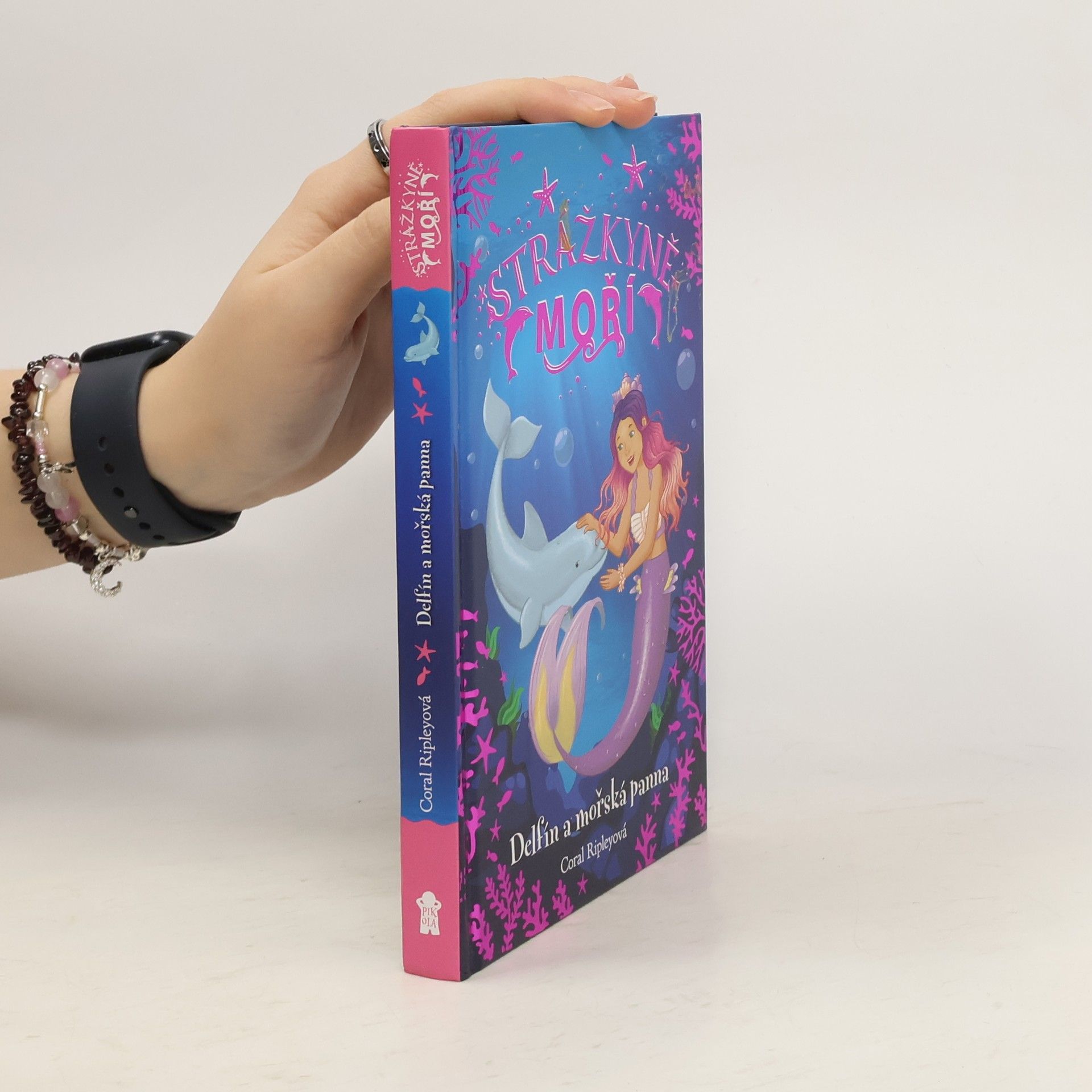 Coral Ripley Strážkyně moří: Delfín a mořská panna