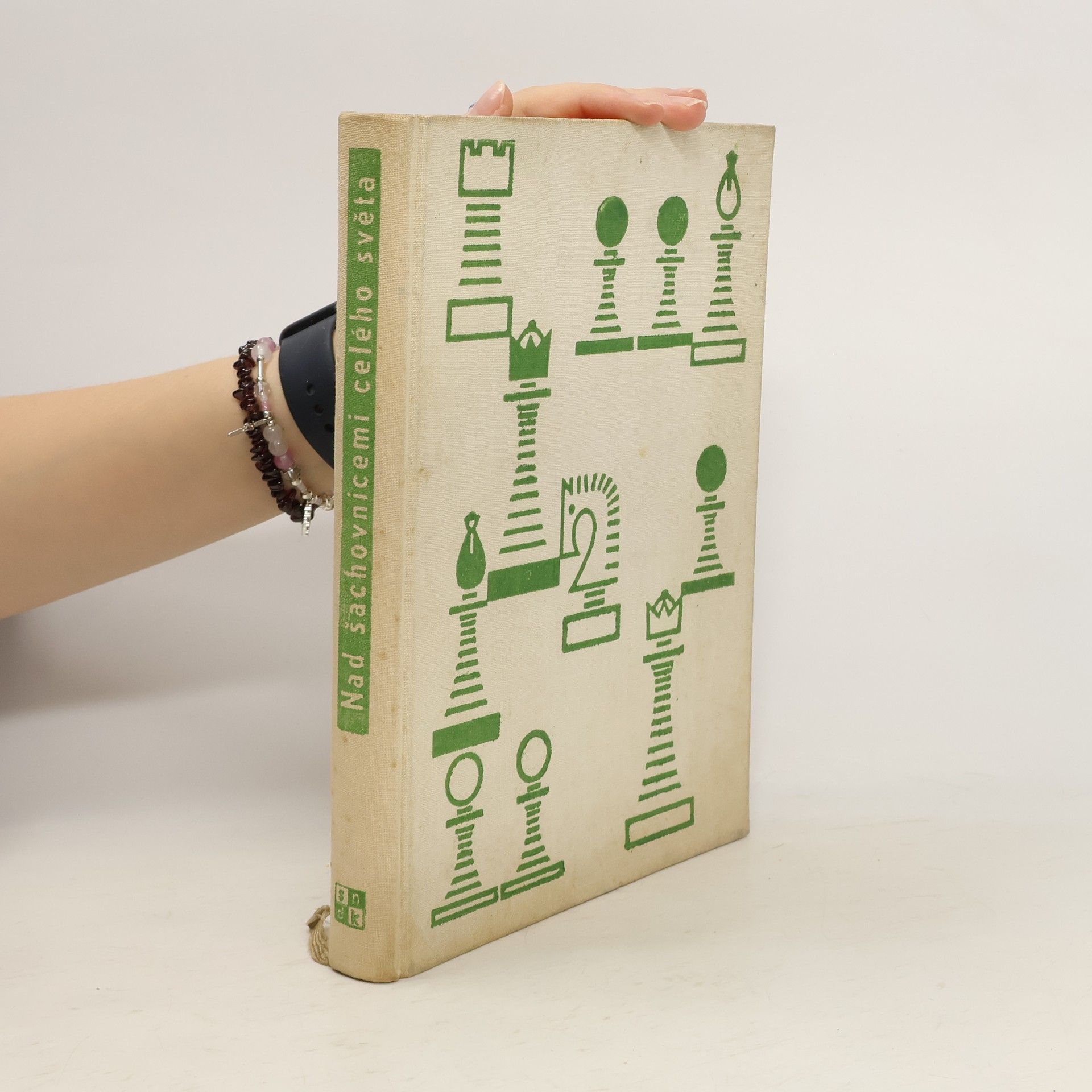 Nad šachovnicemi celého světa