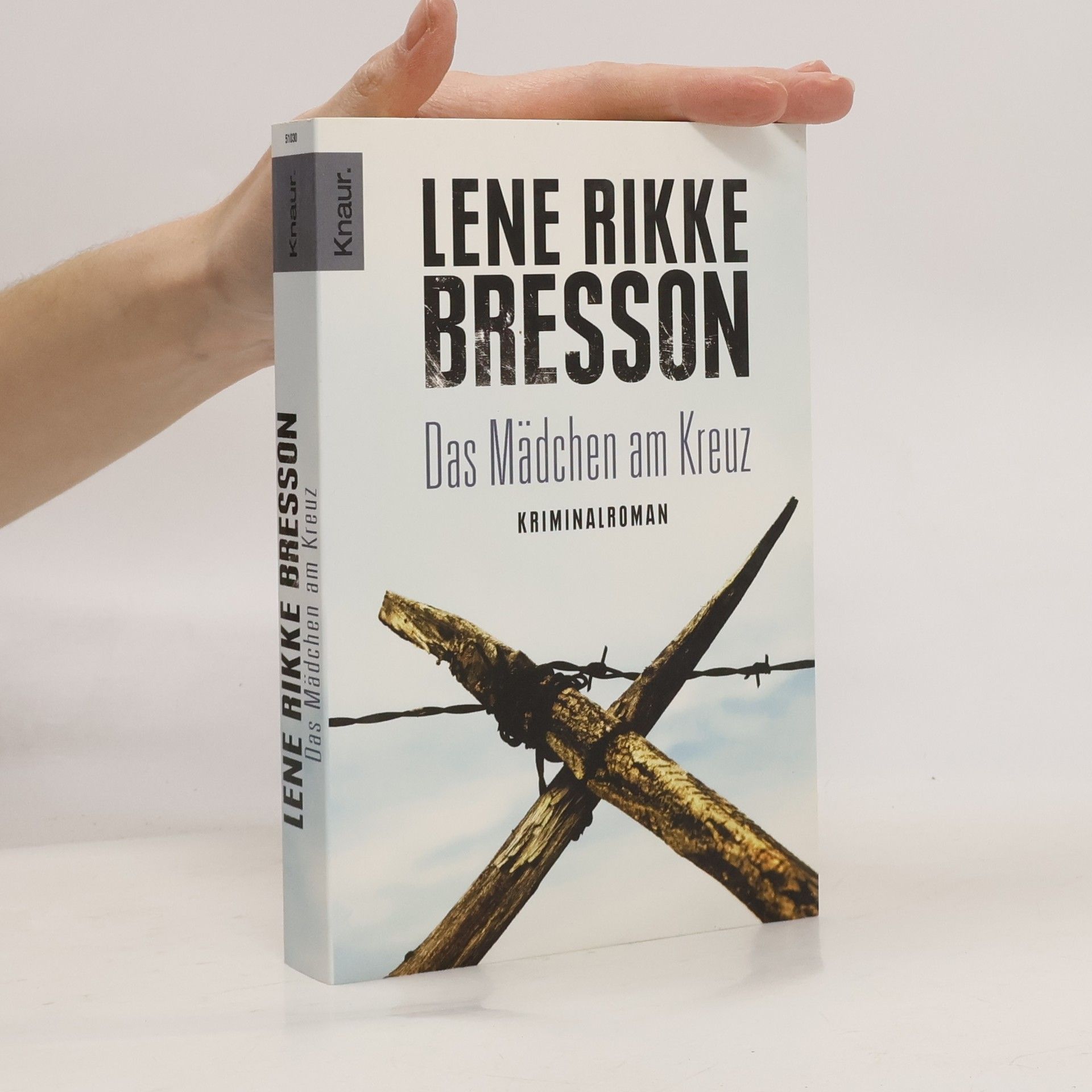 Das Mädchen am Kreuz