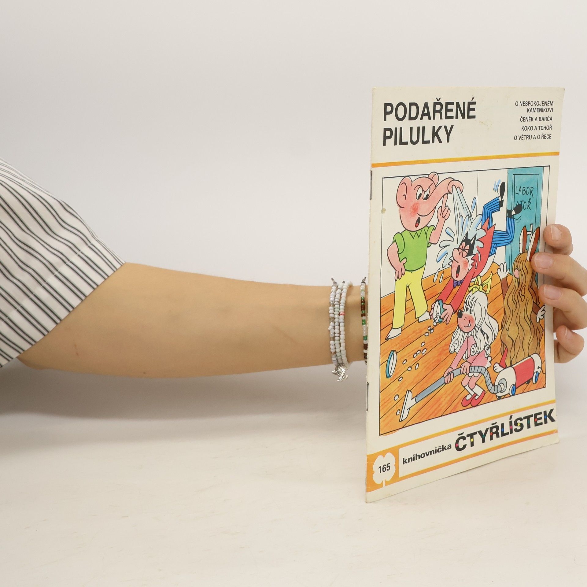 Čtyřlístek 165. Podařené pilulky