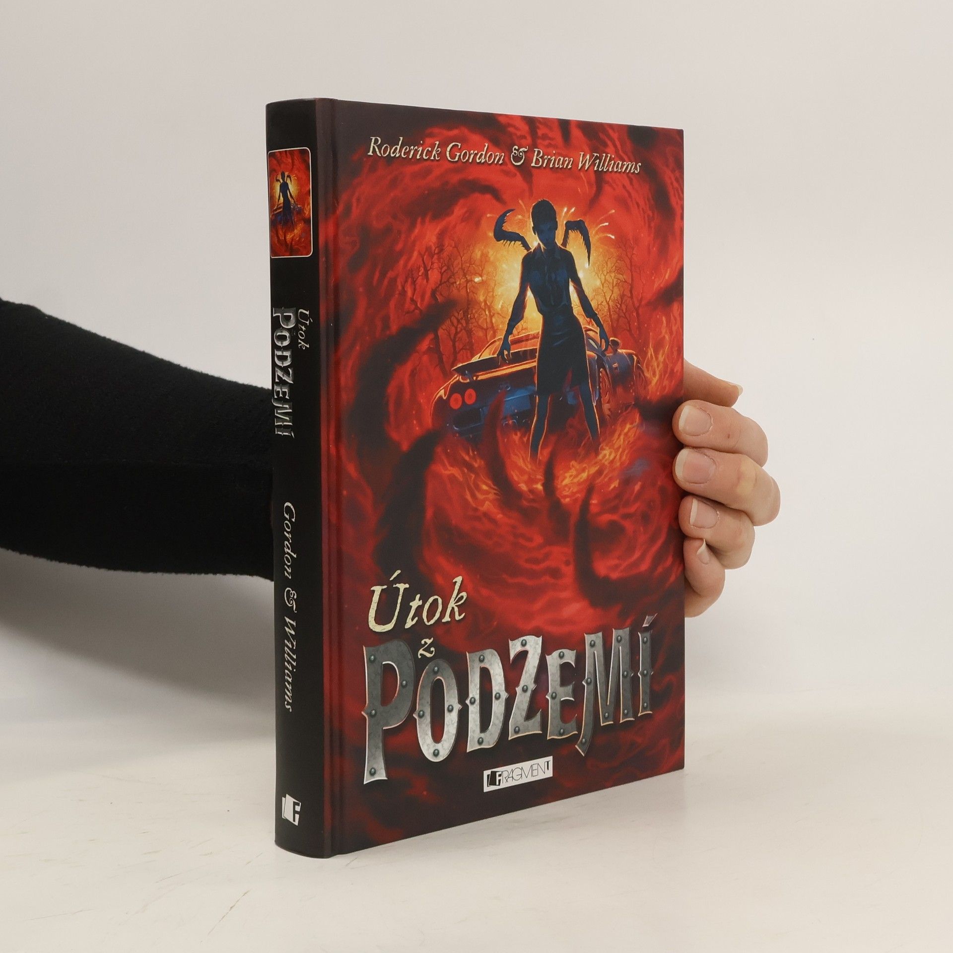 Roderick Gordon Útok z Podzemí