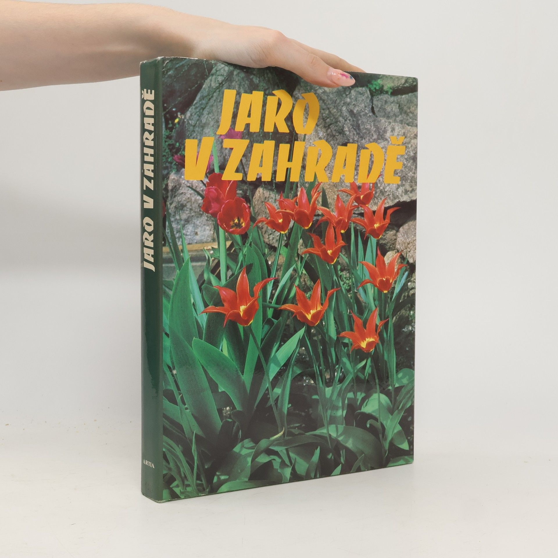 Collectif d'auteurs Jaro v zahradě