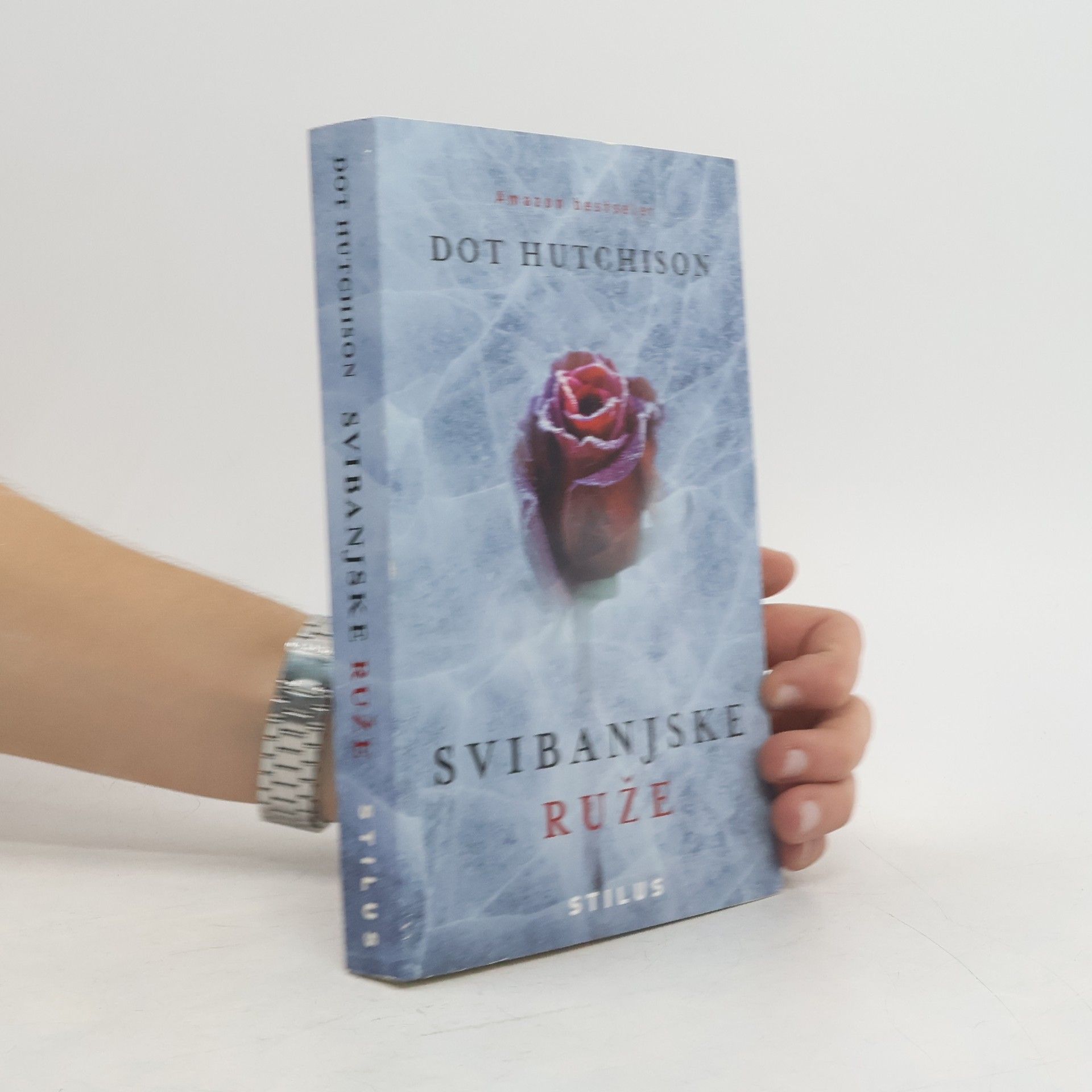 Dot Hutchison Svibanjske ruže