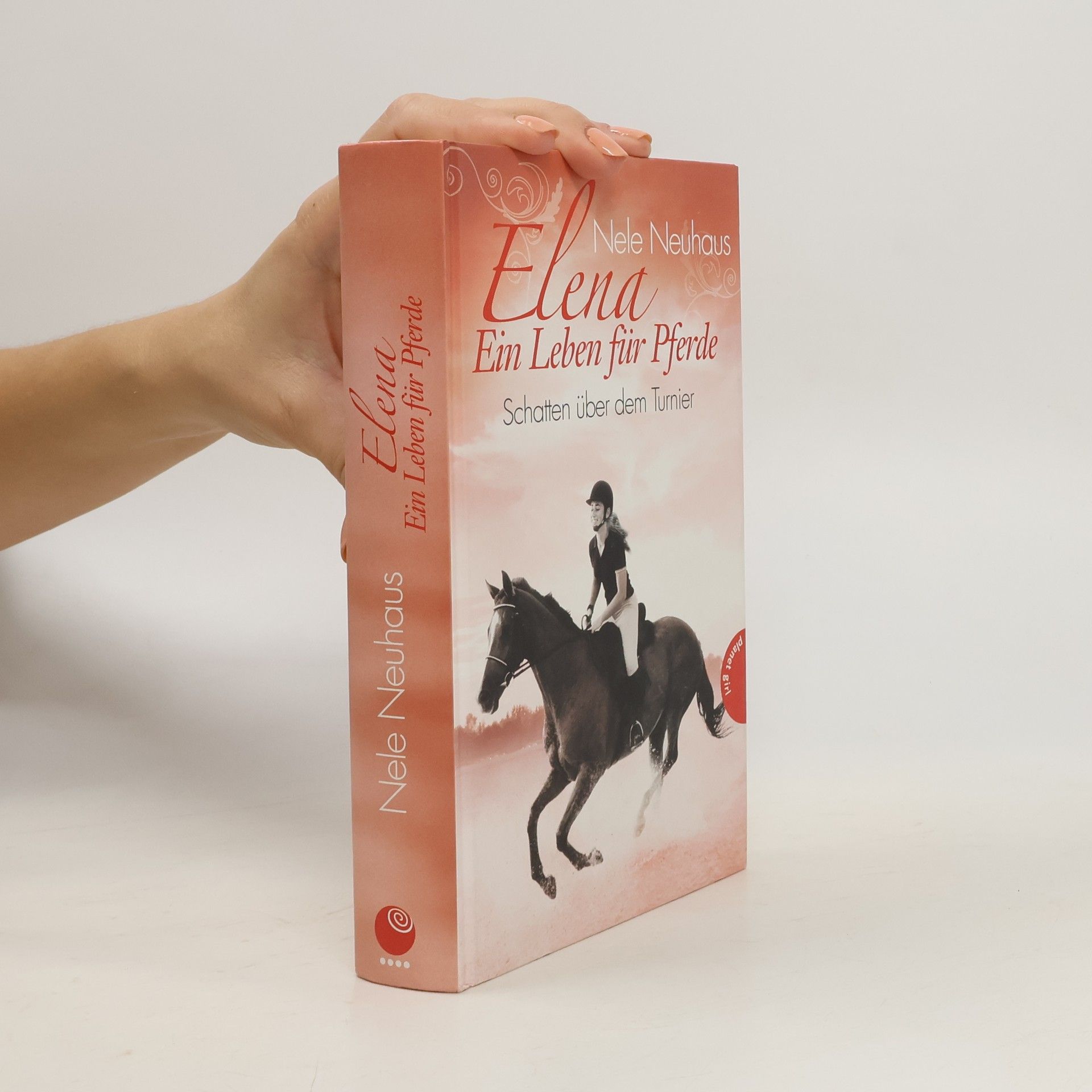 Nele Neuhaus Elena. Ein Leben für Pferde. Schatten über dem Turnier