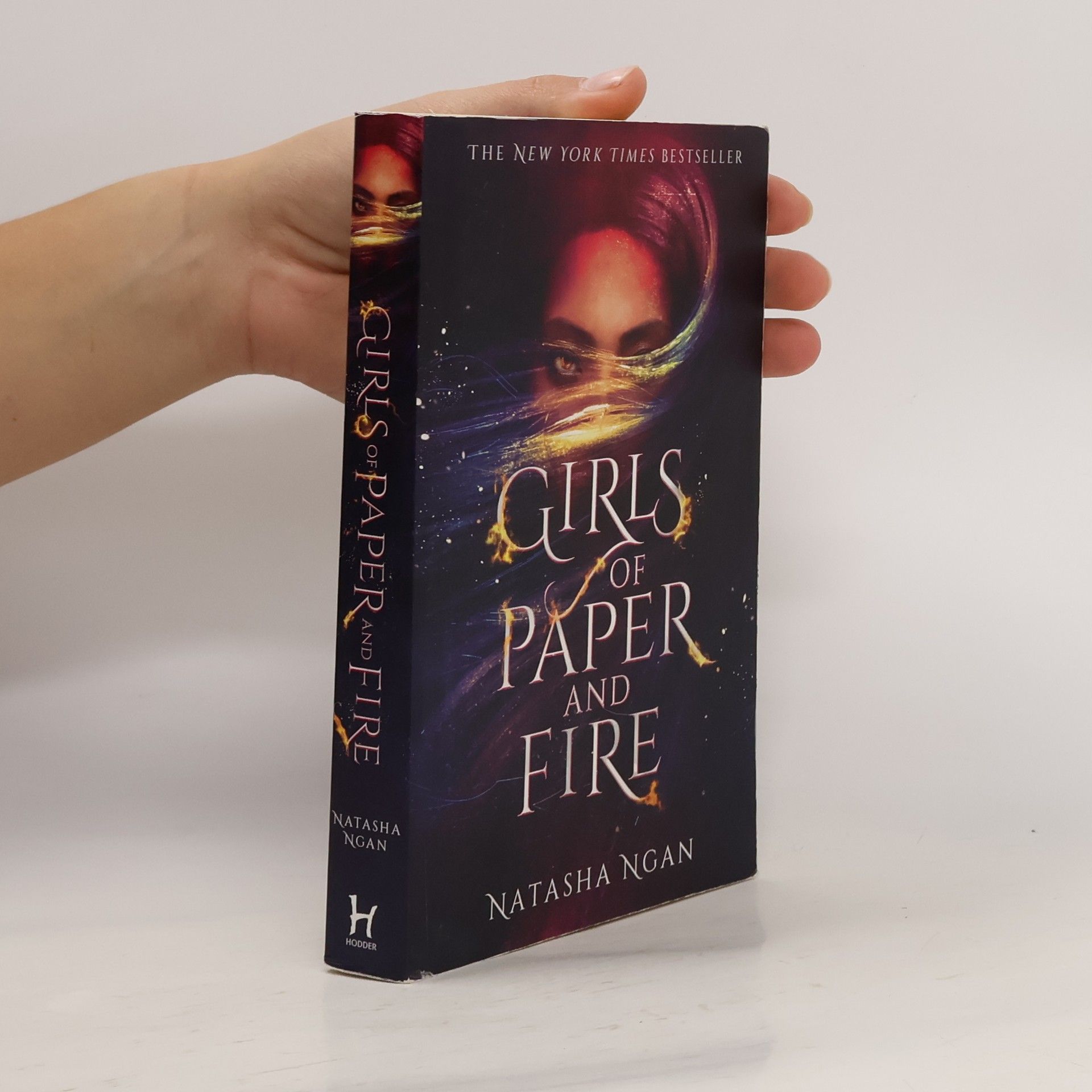 Girls of paper and fire