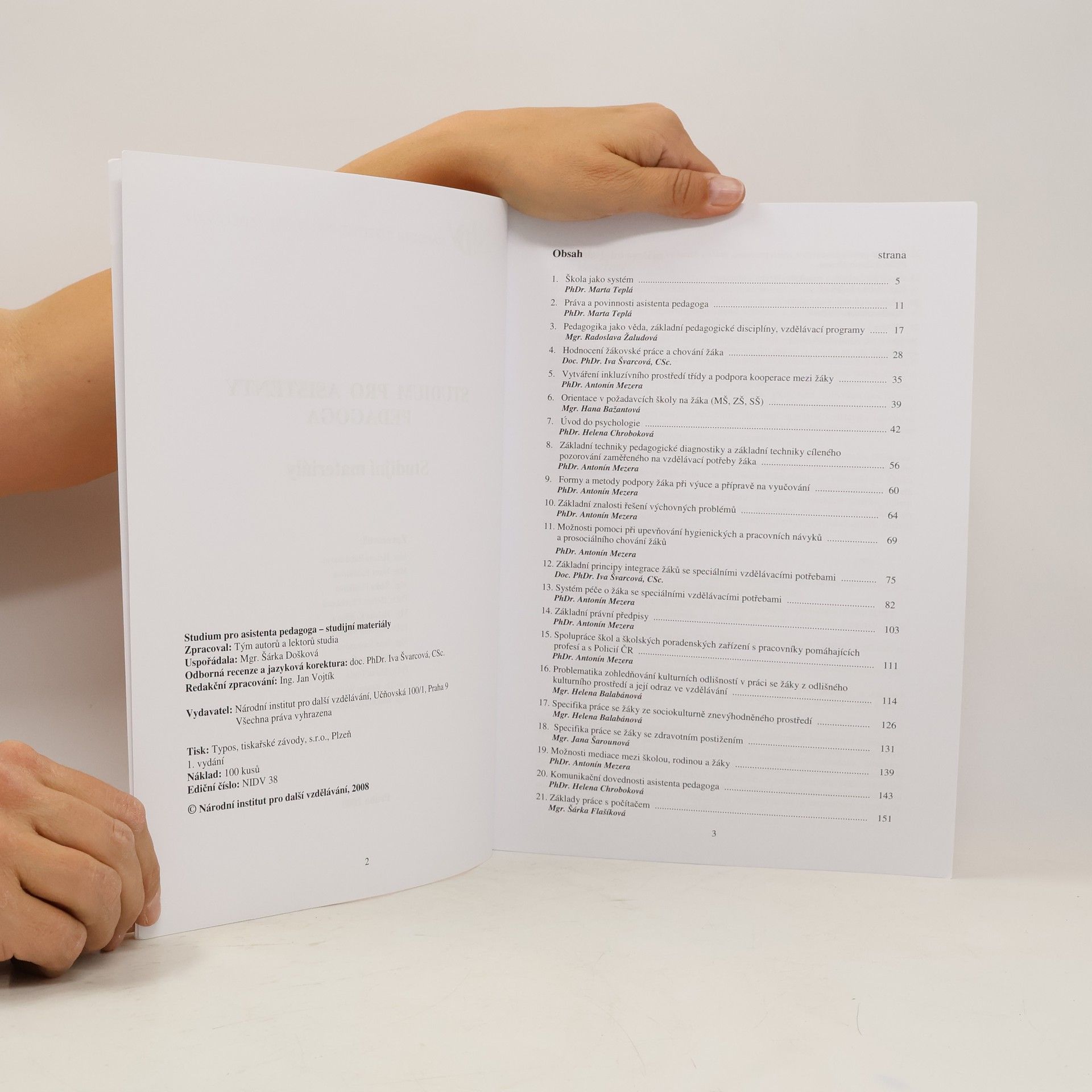 kolektiv Studium pro asistenty pedagoga