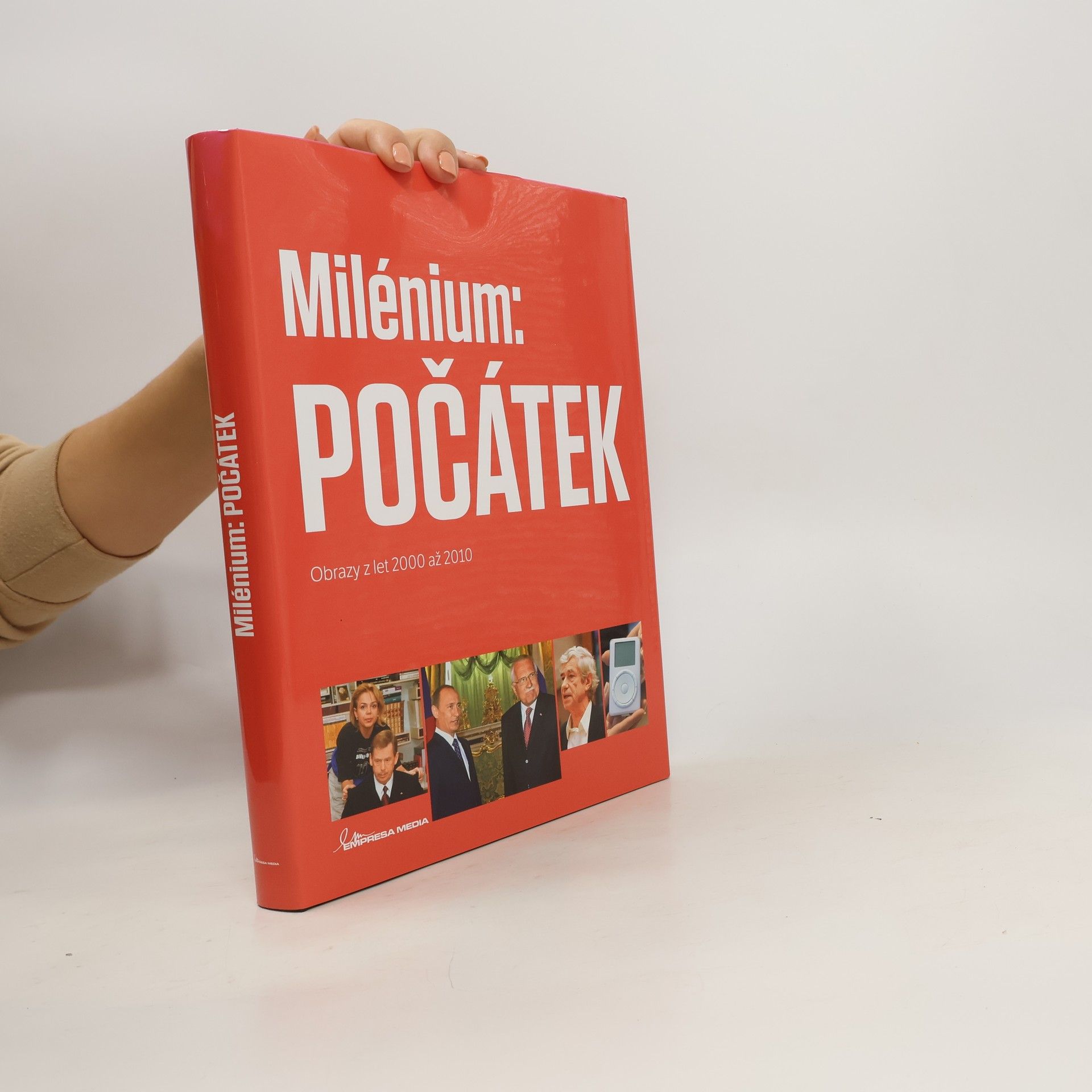 Ivan Motýl Milénium: Počátek: Obrazy z let 2000 až 2010