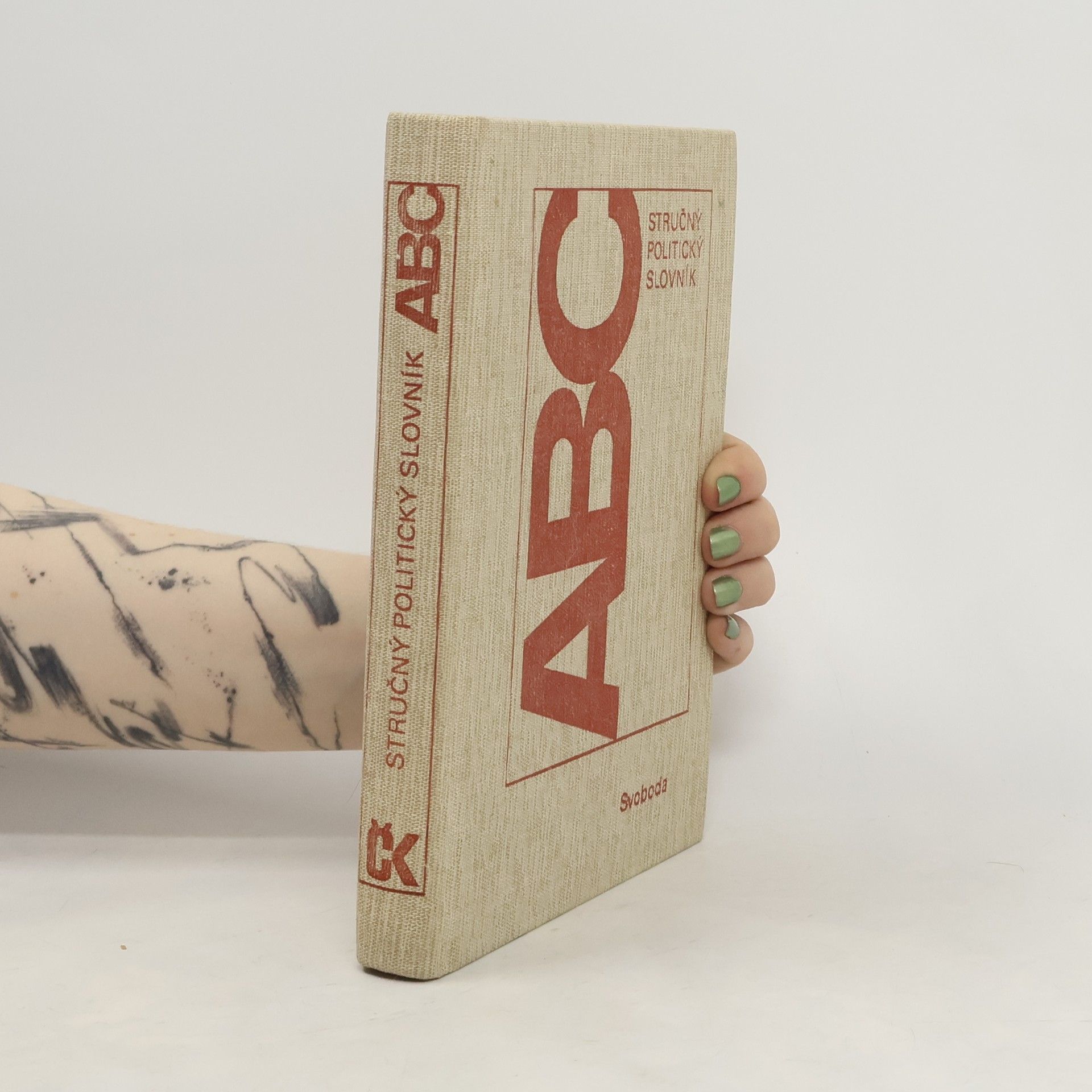 Autorenkollektiv Stručný politický slovník