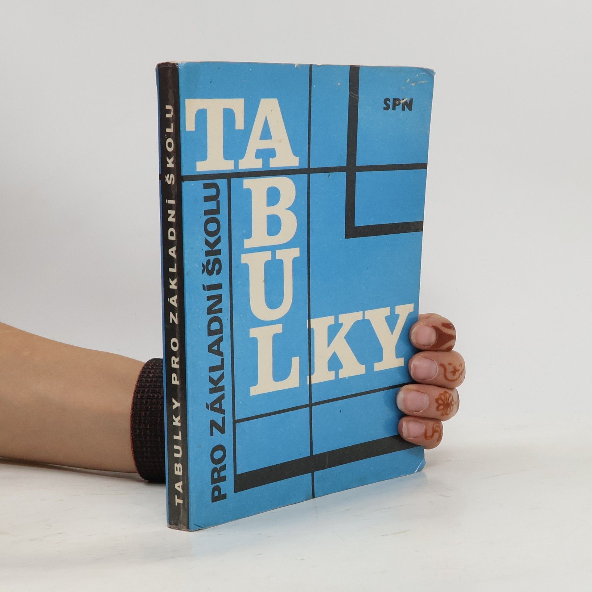 Tabulky pro základní školu