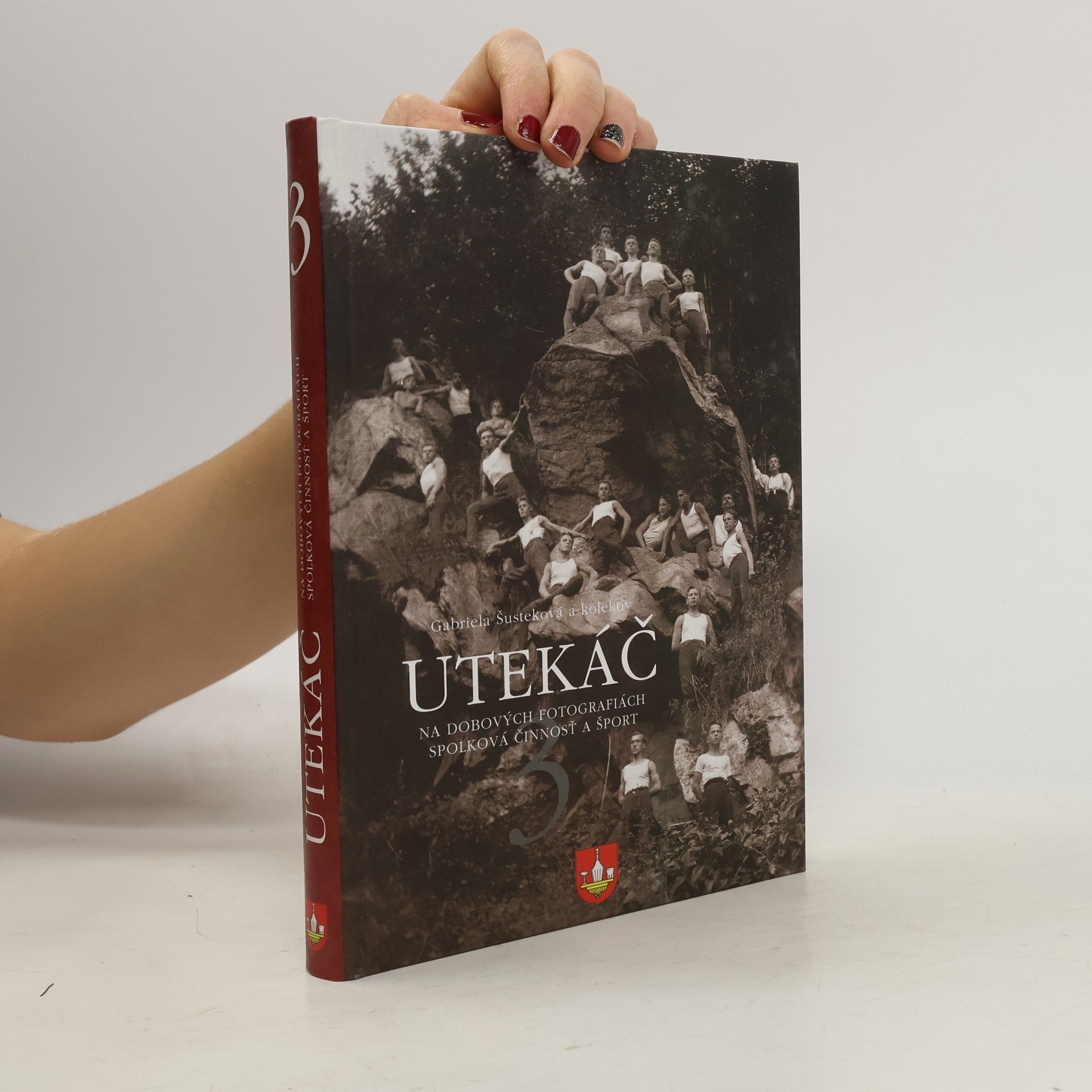 Utekáč na dobových fotografiách. 3, Spolková činnosť a sport