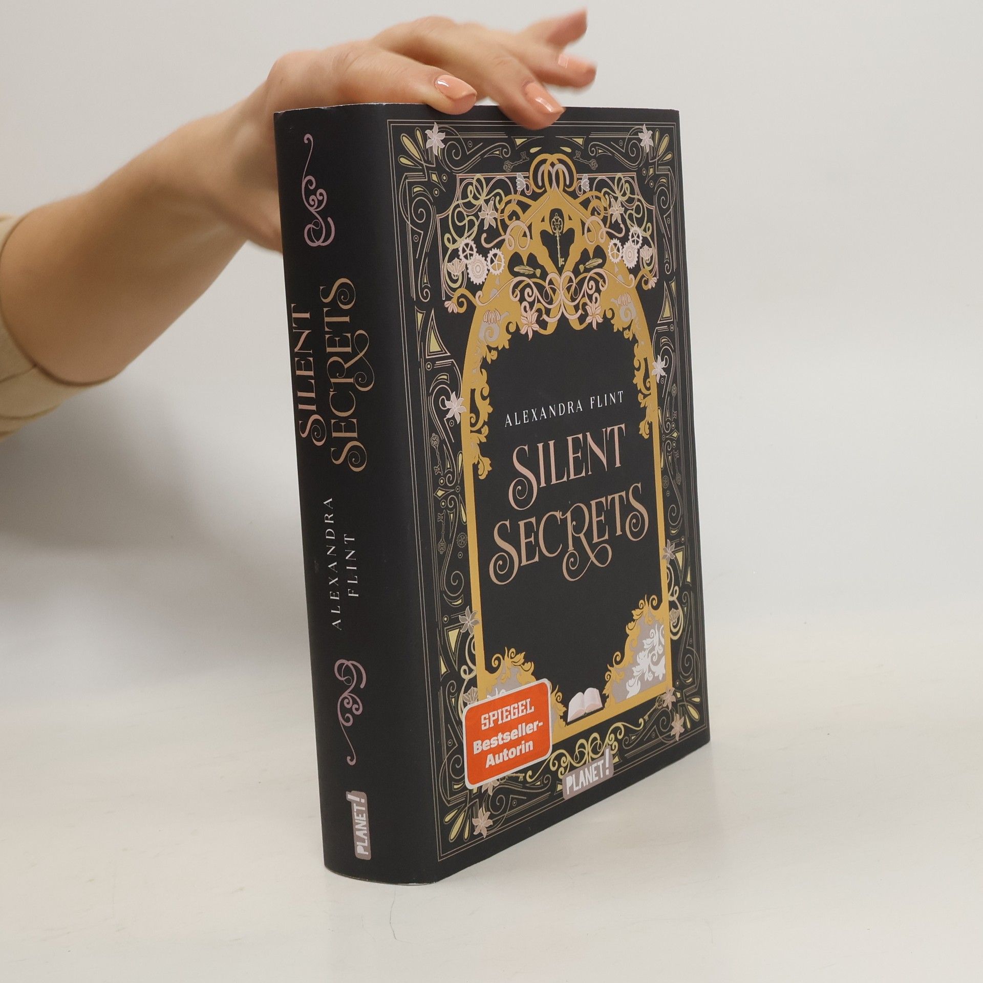 Alexandra Flint Silent Secrets / Mondia-Dilogie Bd.1