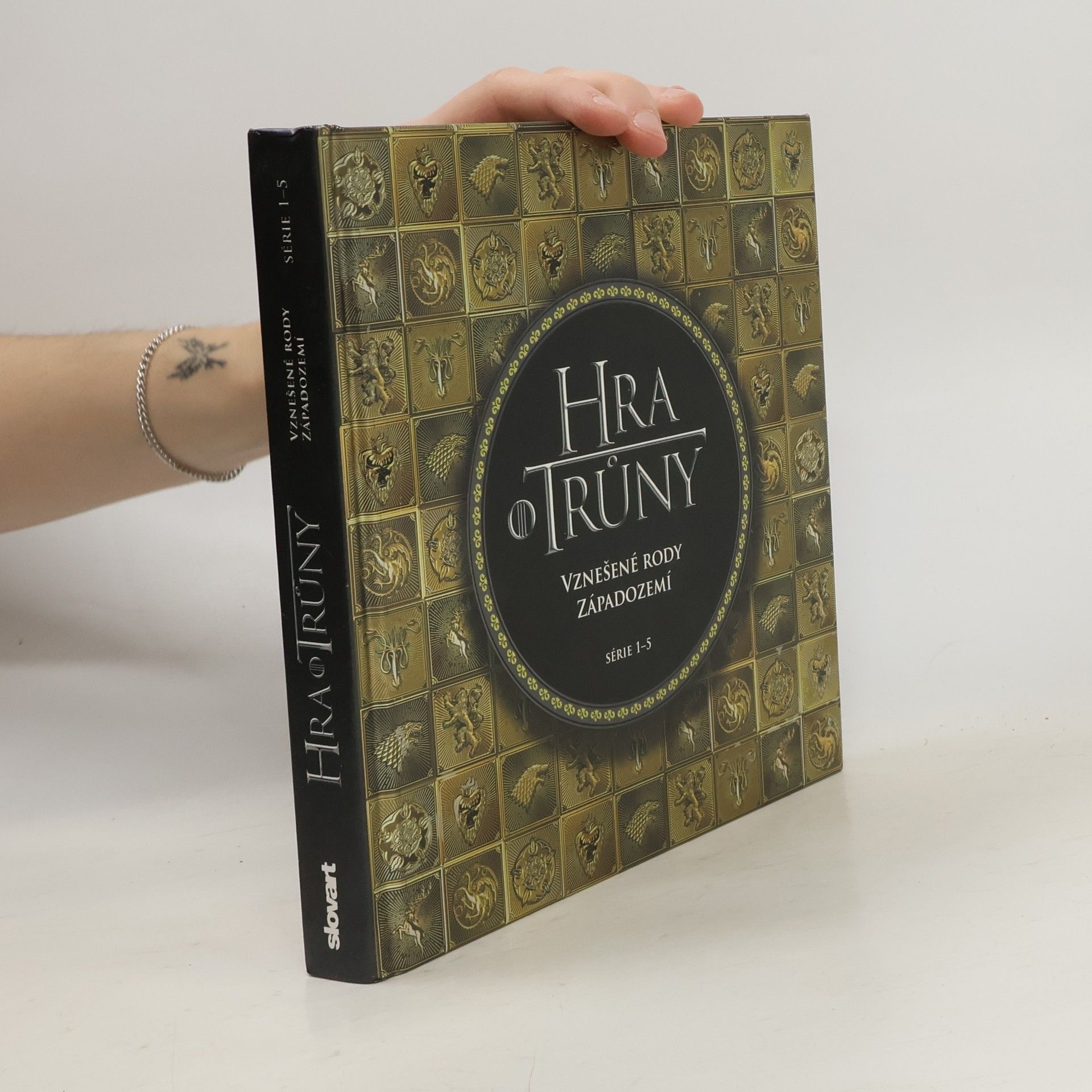 Hana Březáková Hra o trůny. Vznešené rody Západozemí. Série 1-5