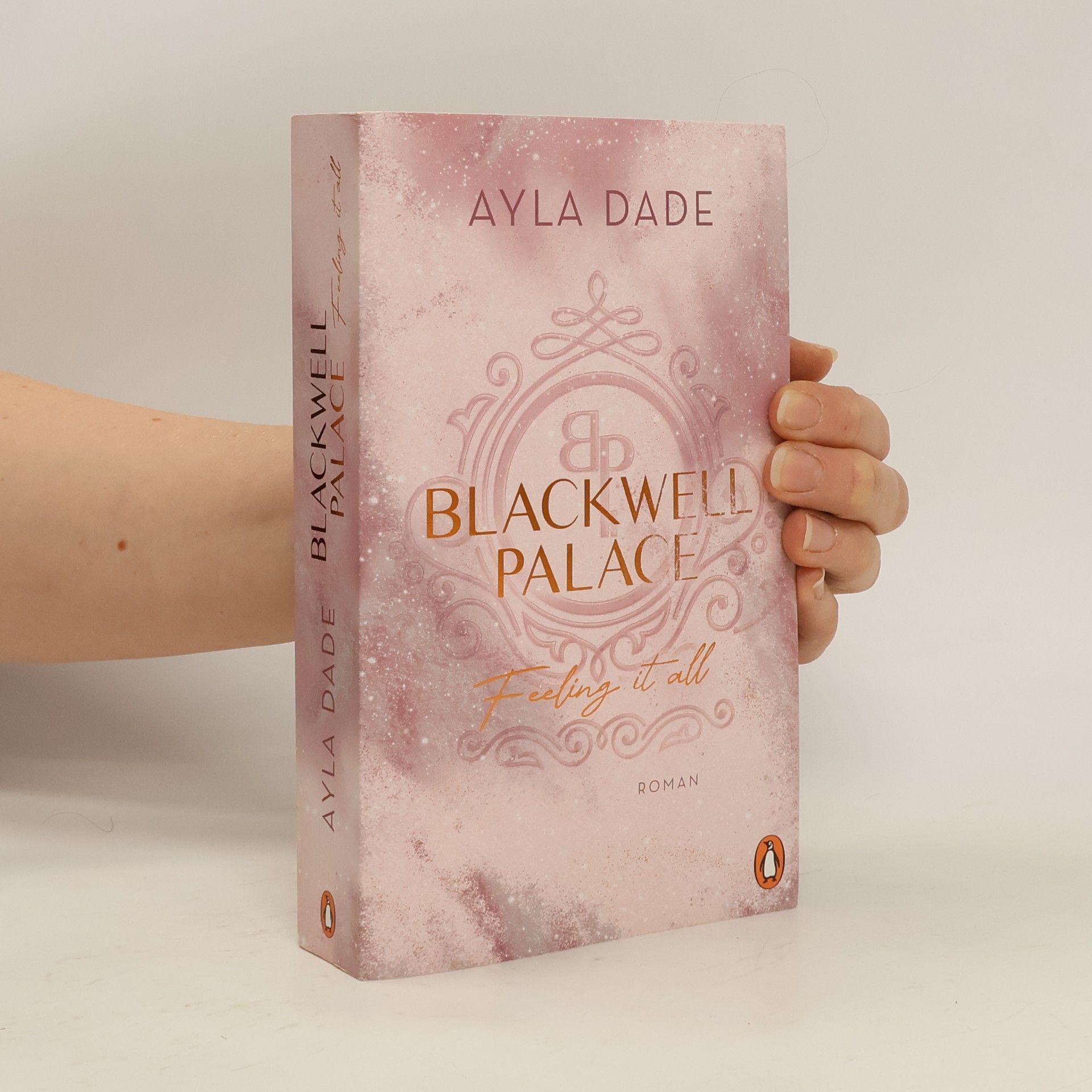 Ayla Dade Blackwell Palace. Feeling it all